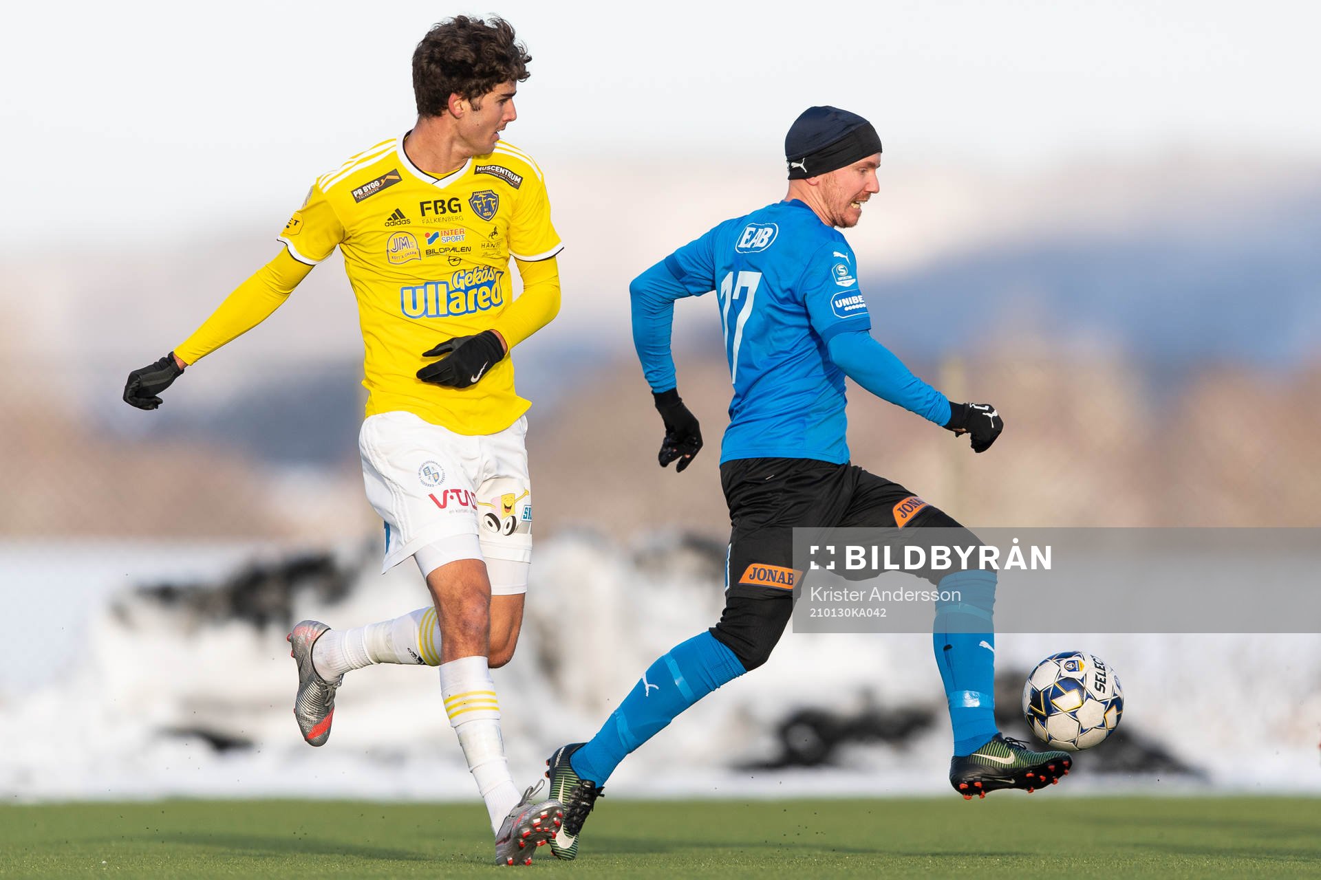 Falkenbergs Matthew Garbett och Halmstads Simon Lundevall