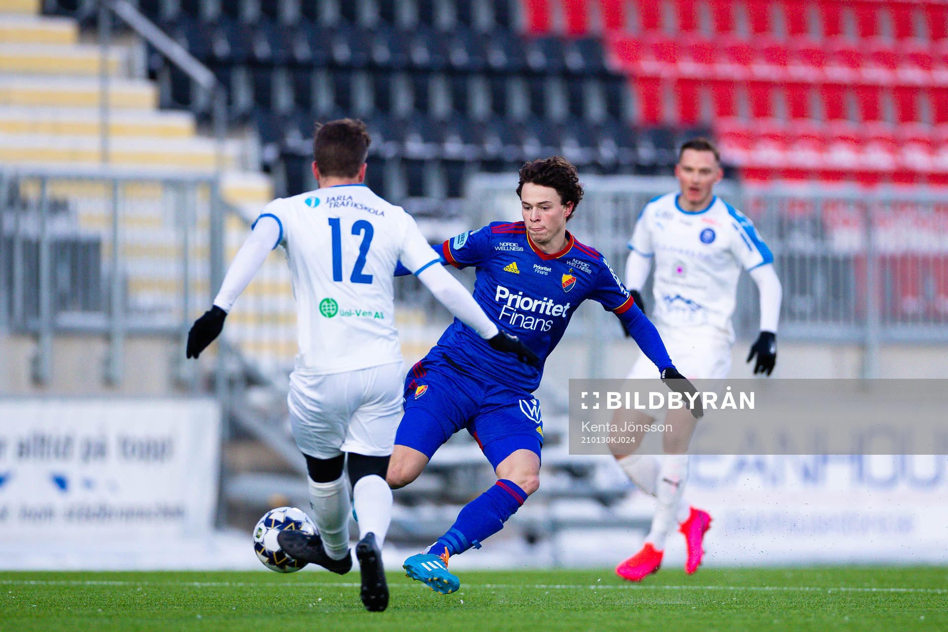 Djurgårdens Leo Cornic och Akropolis Nicklas Lindqvist