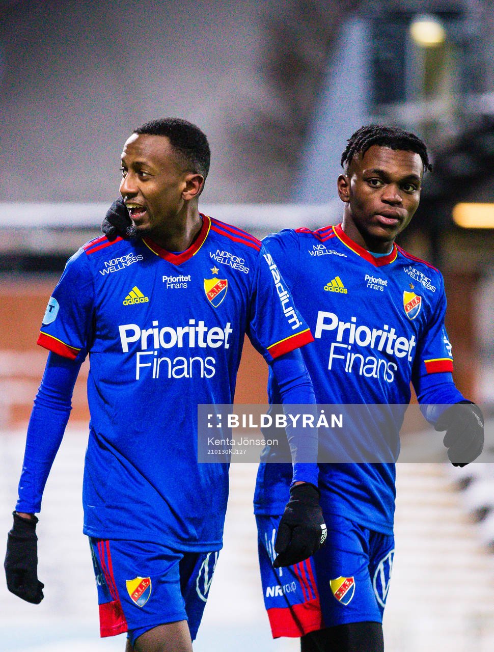 Djurgårdens Mattias Mitku (v) jublar med Kofi Fosuhene