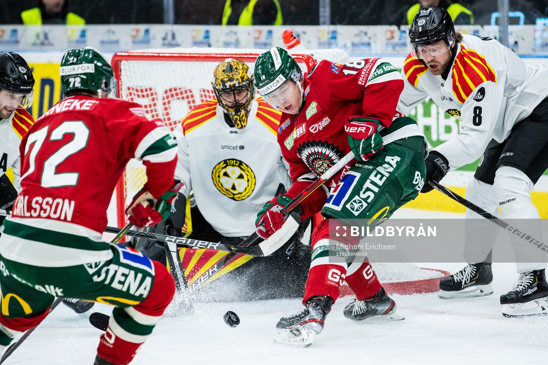 Brynäs målvakt Samuel Ersson och Frölundas Lucas Raymond