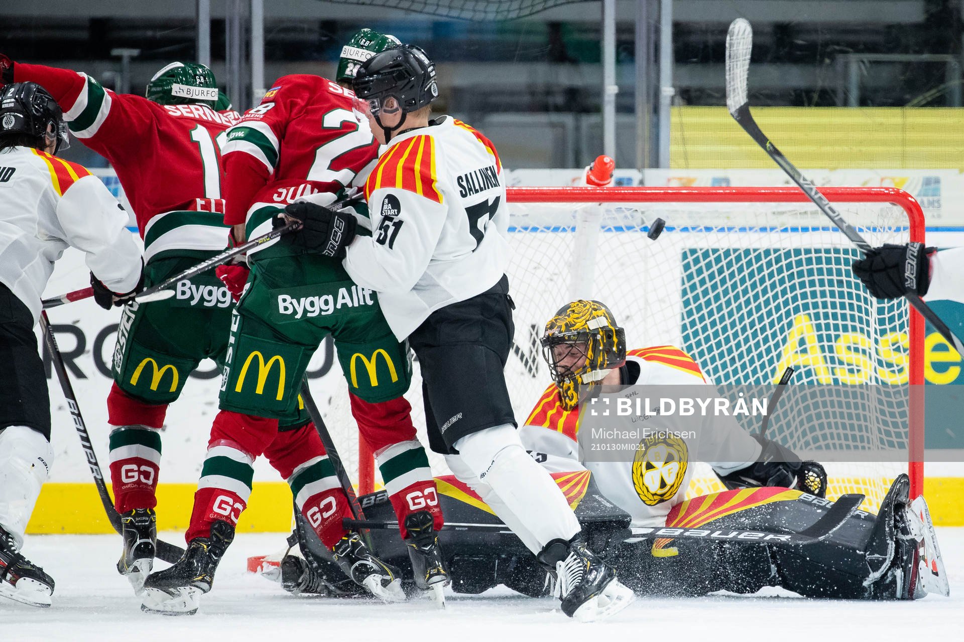 Frölundas Stefan Elliott skjuter 3-2 bakom Brynäs