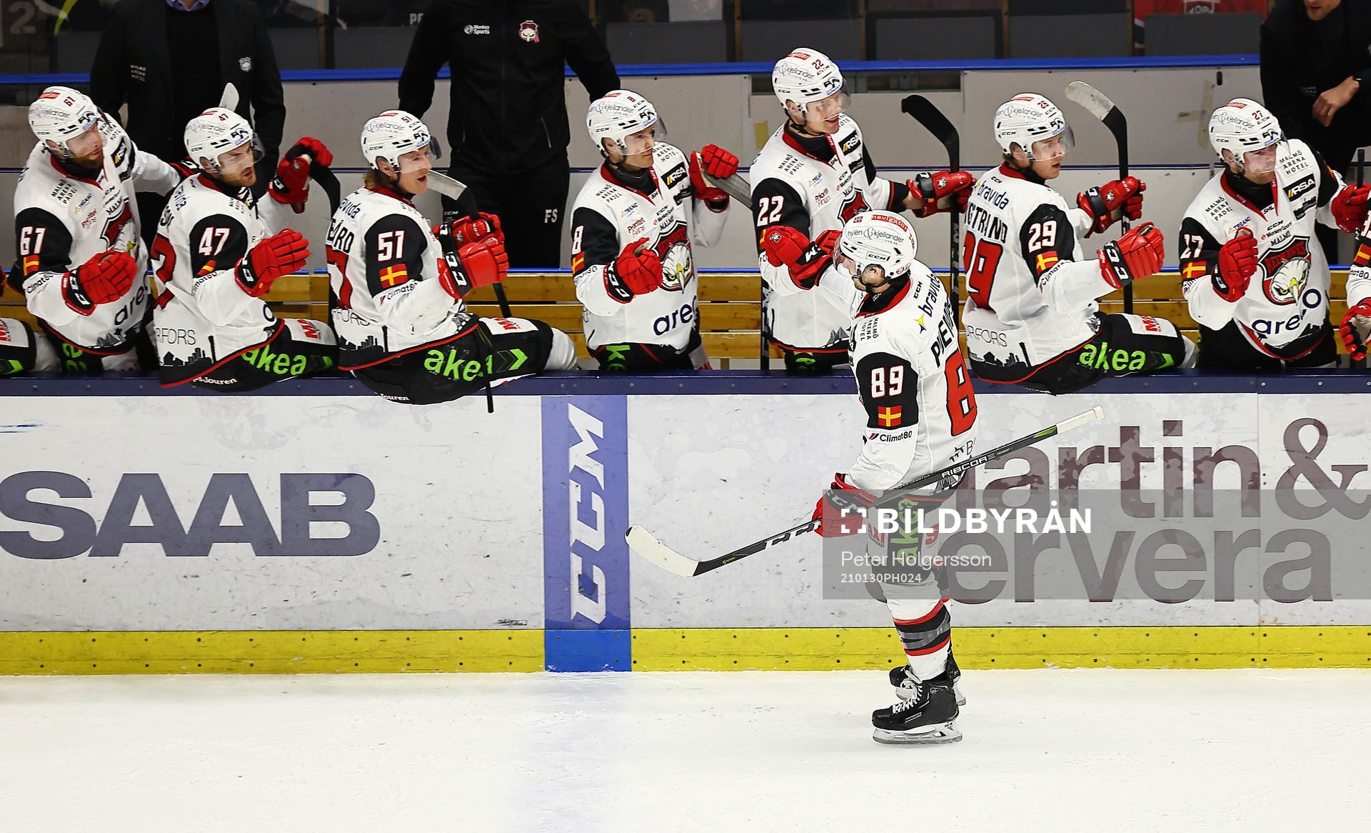 Malmö Redhawks Matt Puempel jublar