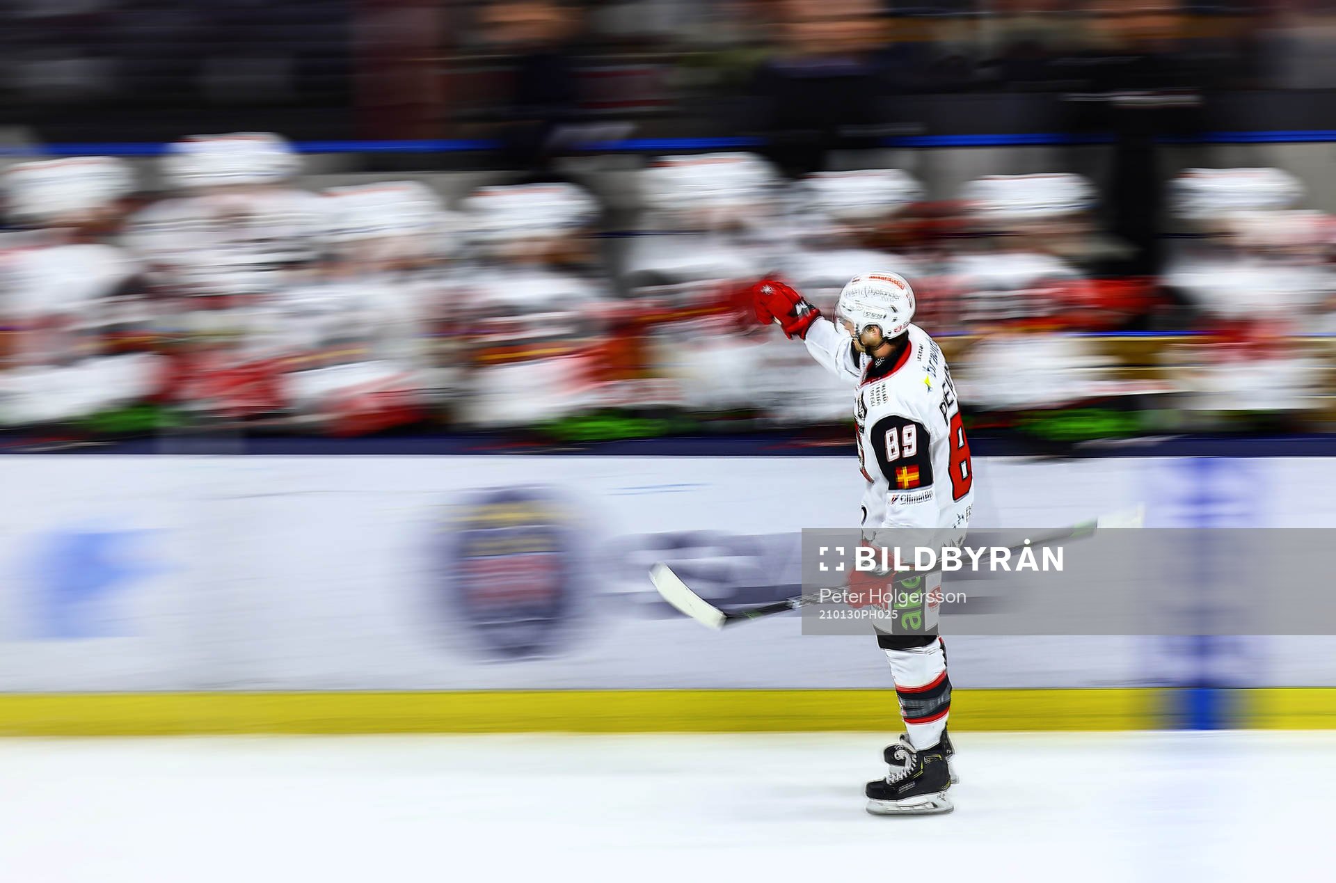 Malmö Redhawks Matt Puempel jublar