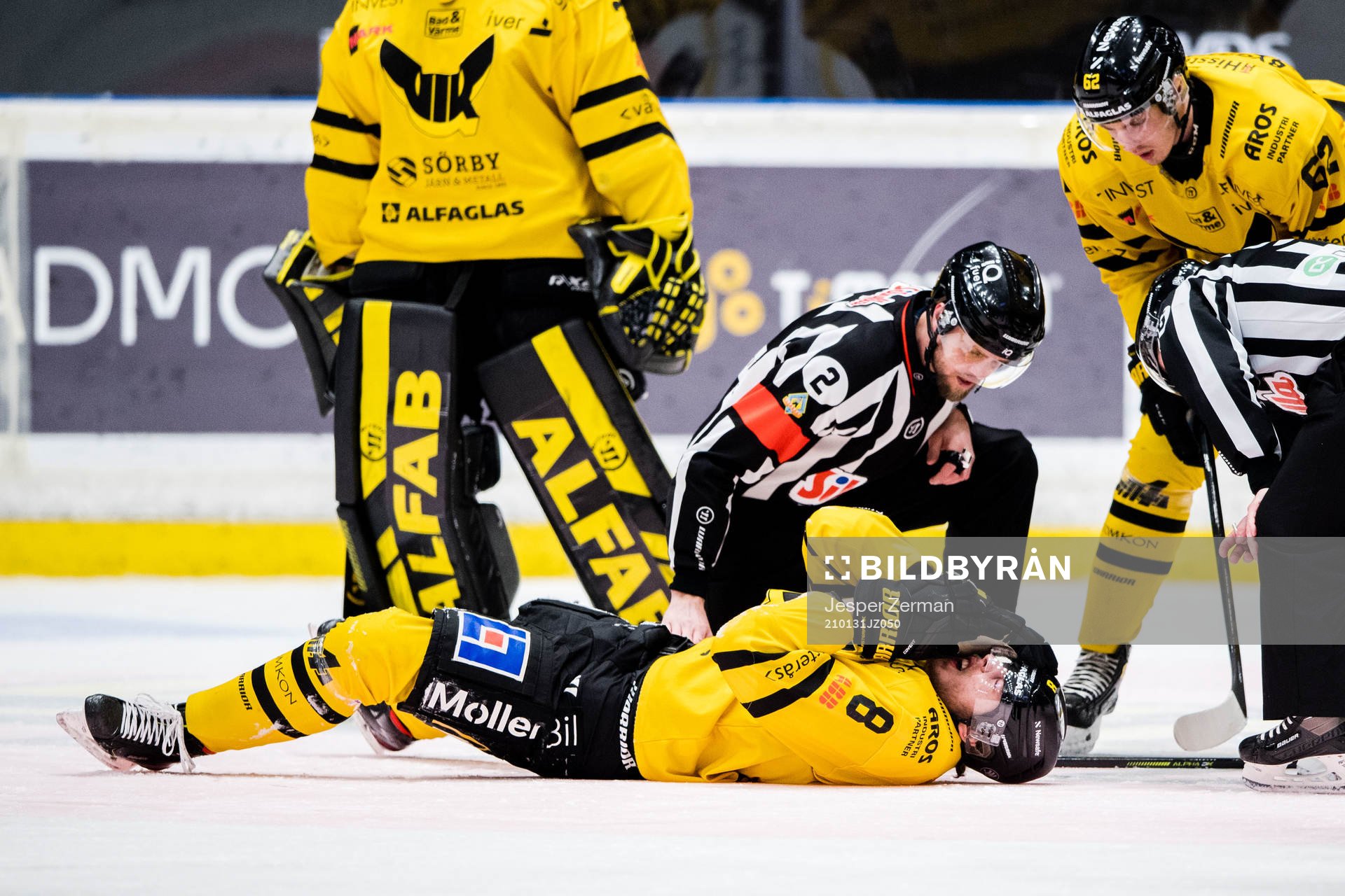 Västerås Gustav Berglund tar sig för ansiktet