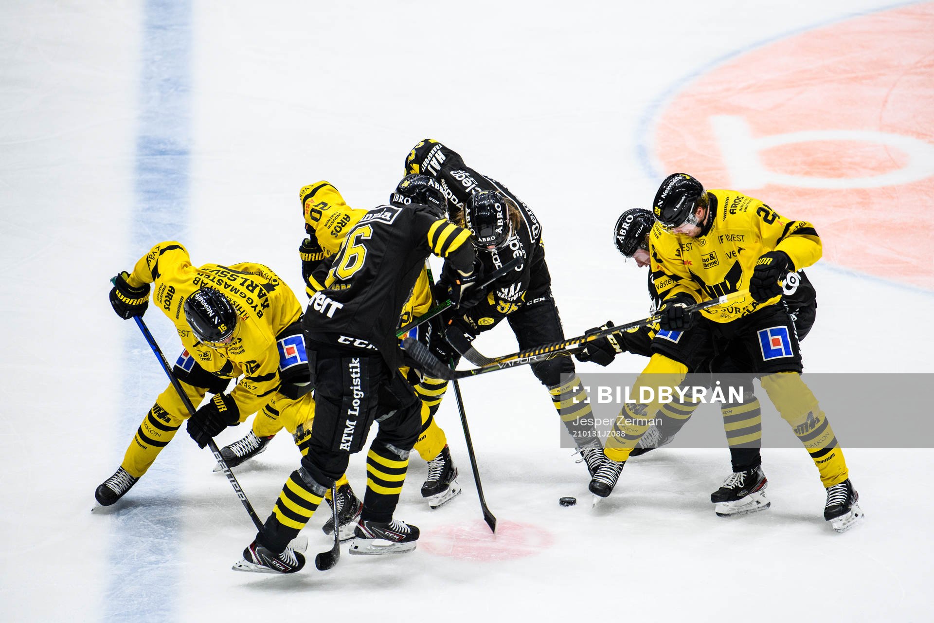 s Oscar Nord och Anton Karlsson mot Västerås Henrik Hetta