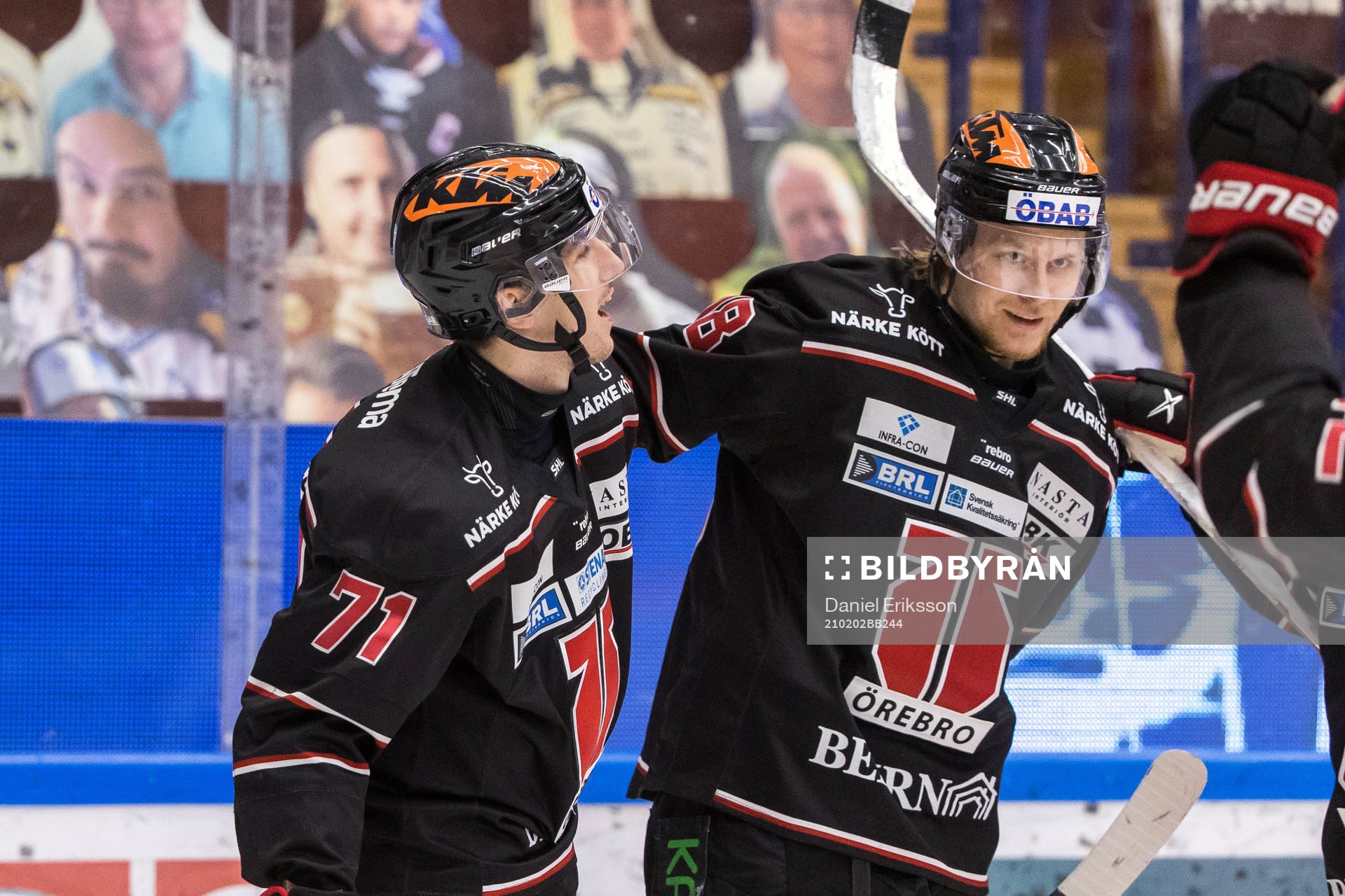 Örebros Rodrigo Abols jublar med Borna Rendulic