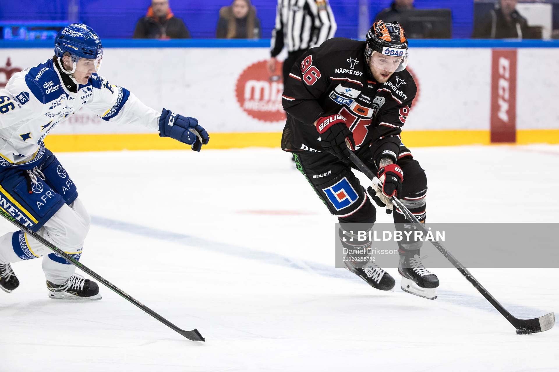 Örebros Robin Kovacsunder ishockeymatchen i SHL mellan