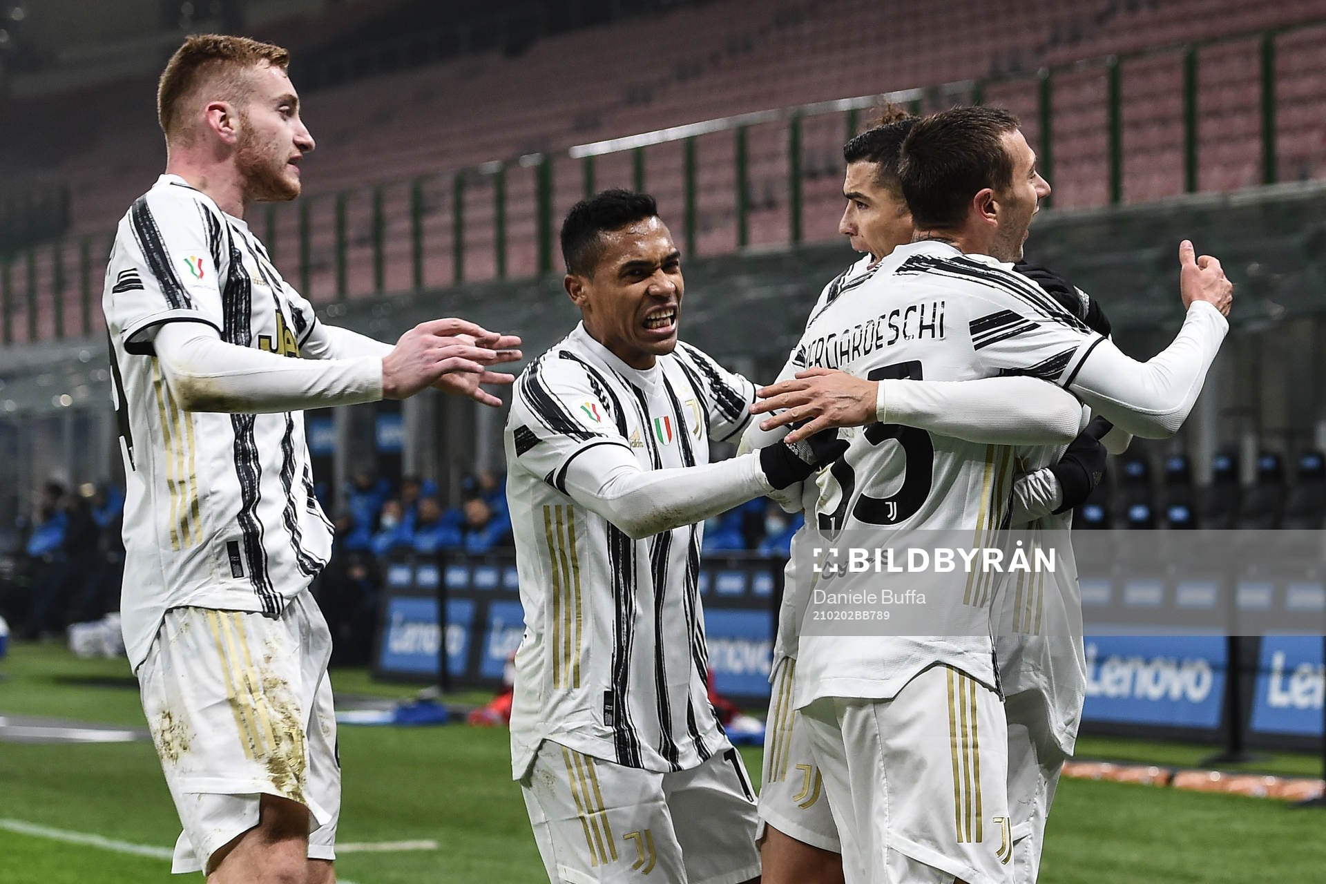 Cristiano Ronaldo celebrate with Dejan Kulusevski of