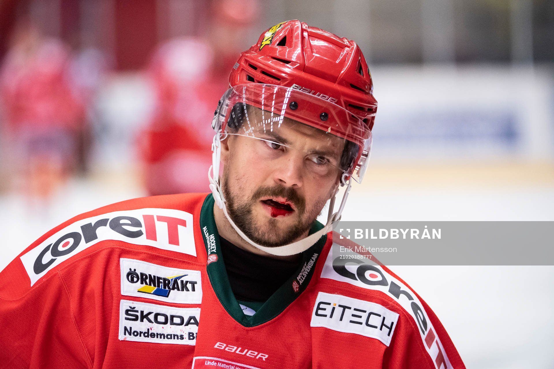 Modos Jesper Dahlroth lämnar isen