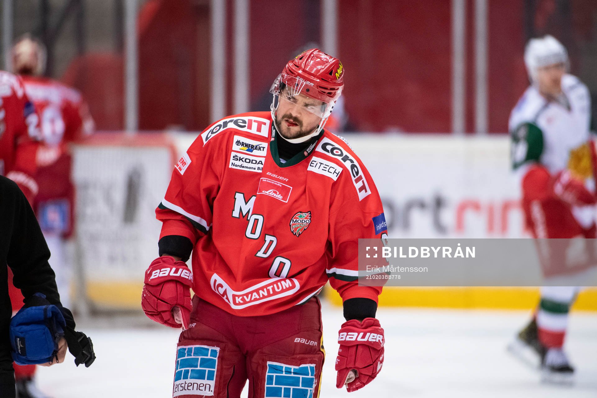 Modos Jesper Dahlroth lämnar isen