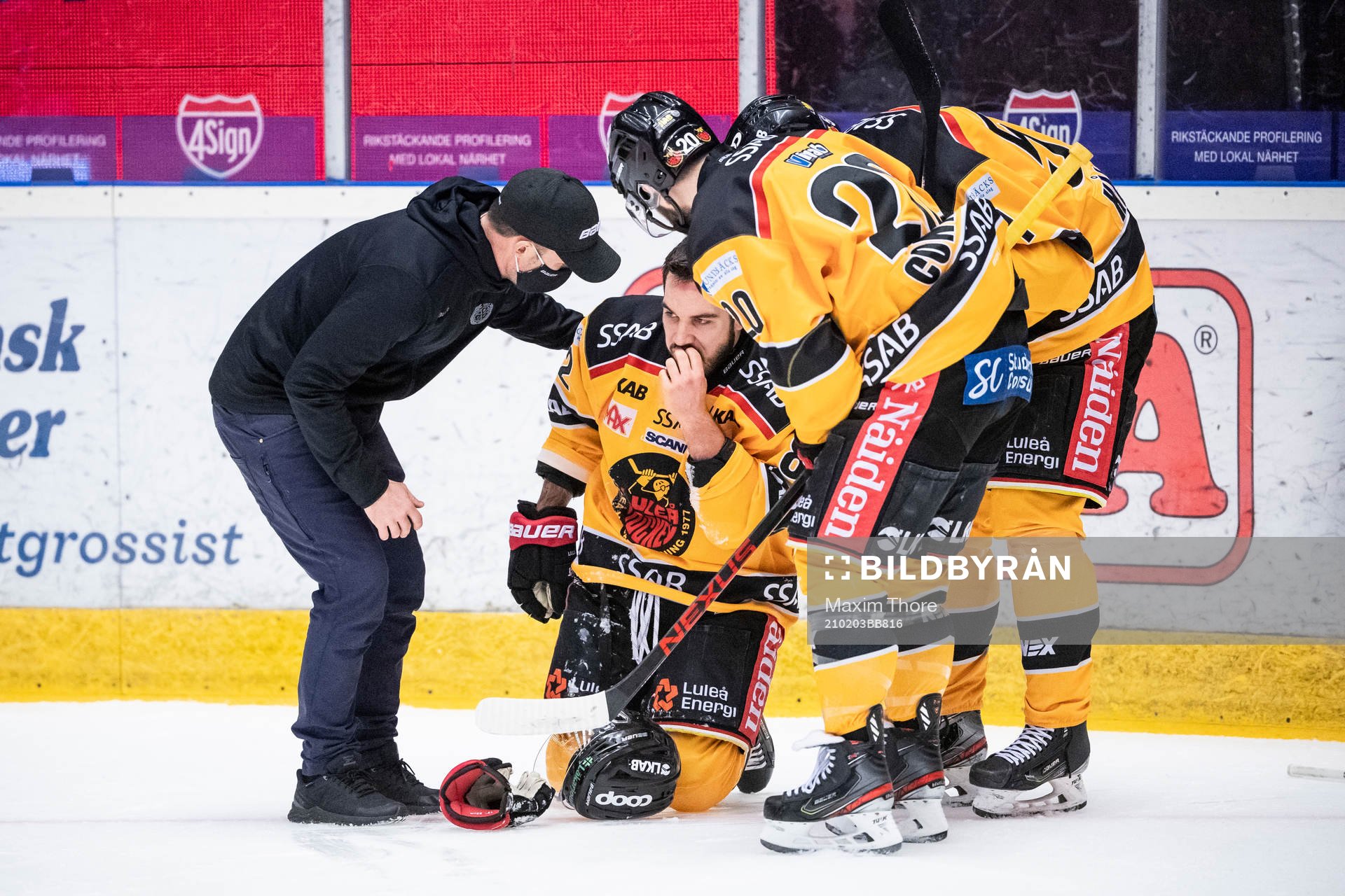 Luleås Chris Desousa har ont