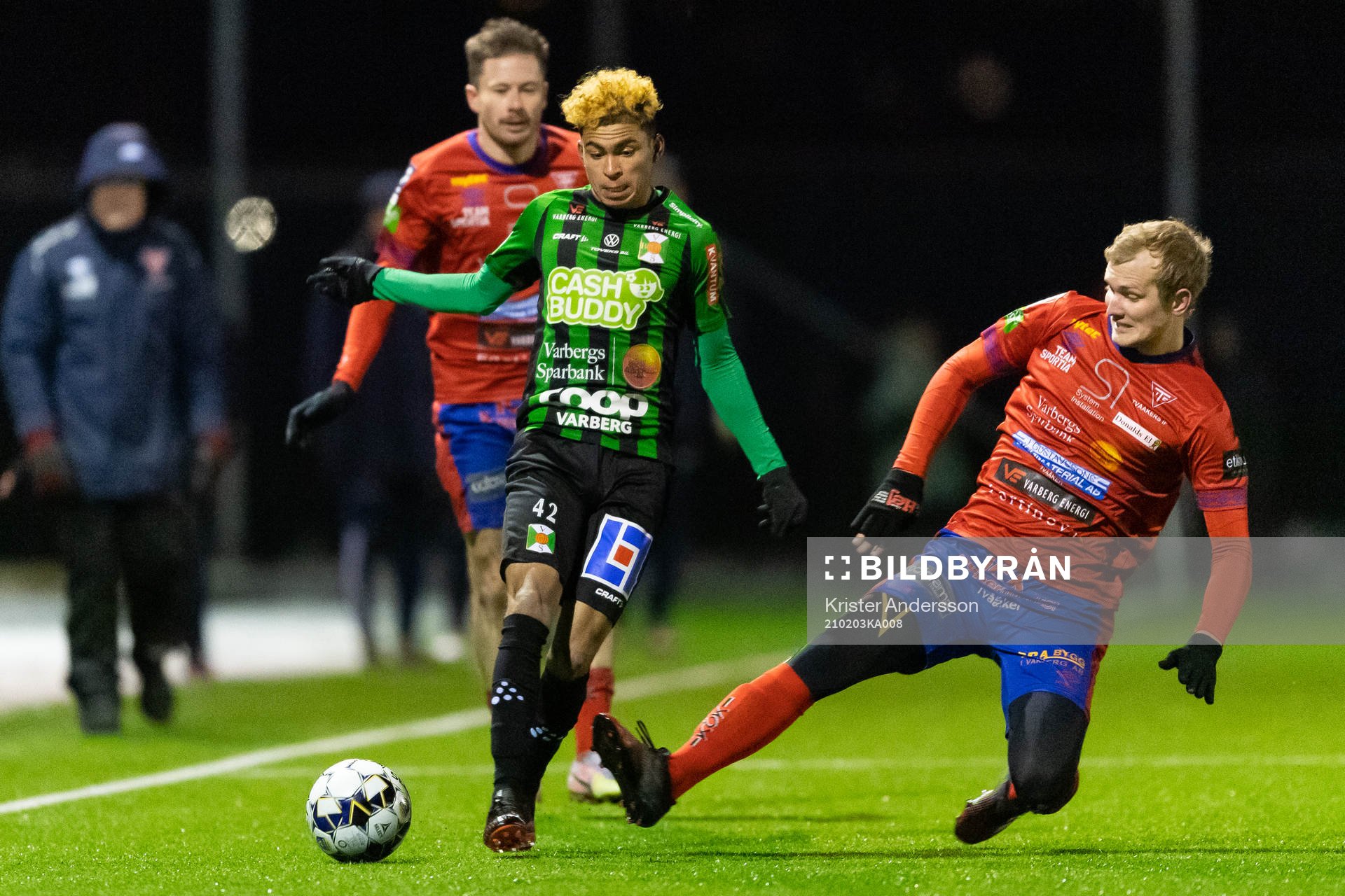 Varbergs Keanin Ayer Boya och Tvååkers Johan Persson