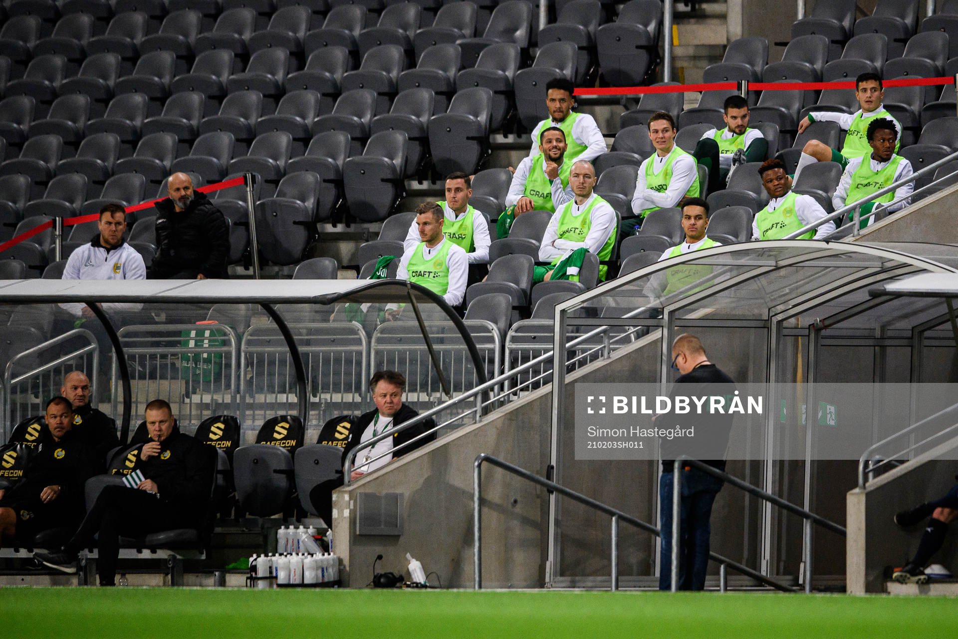 Hammarbys avbytare Richard Magyar, Jeppe Andersen, Vladimir