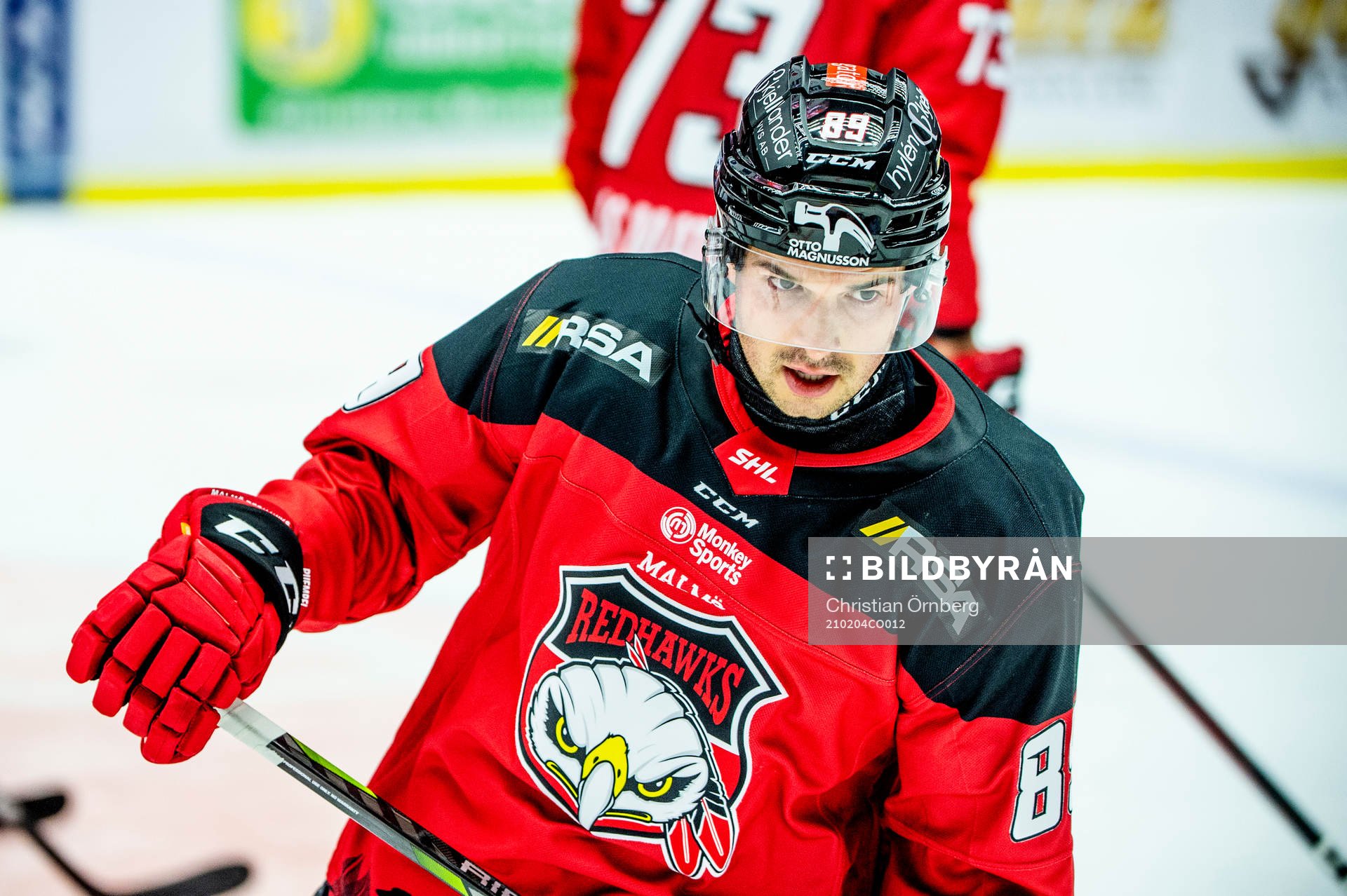Malmö Redhawks Matt Puempel värmer upp innan