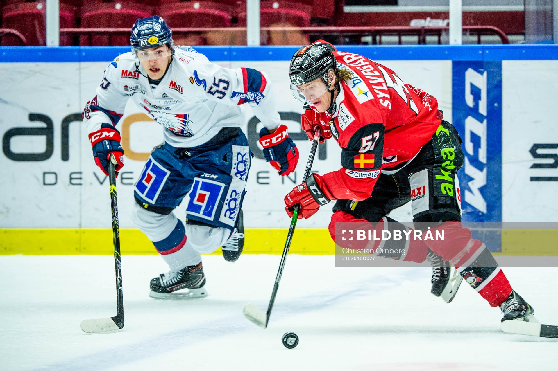 Malmö Redhawks Emil Sylvegård mot Linköpings Max Lindroth