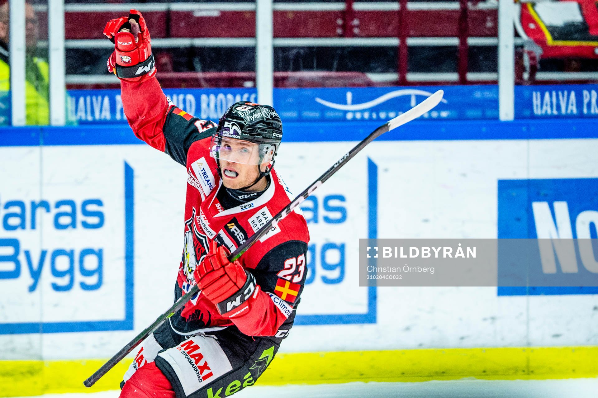 Malmö Redhawks Christoffer Forsberg jublar