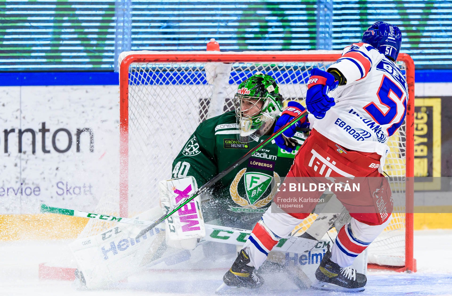 Färjestads målvakt Henrik Haukeland och Oskarshamns Max