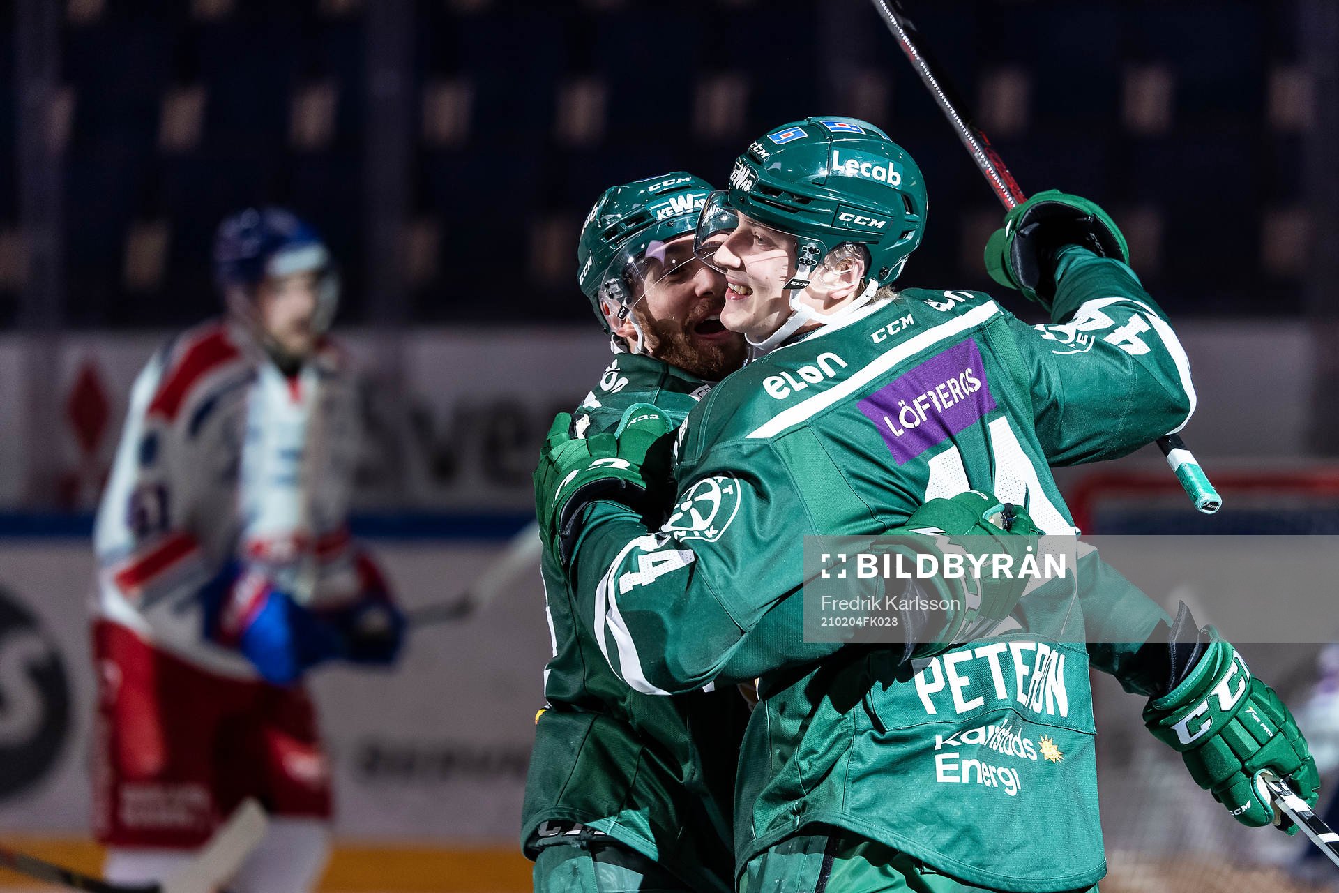 Färjestads Jonathon Blum och Jacob Peterson jublar