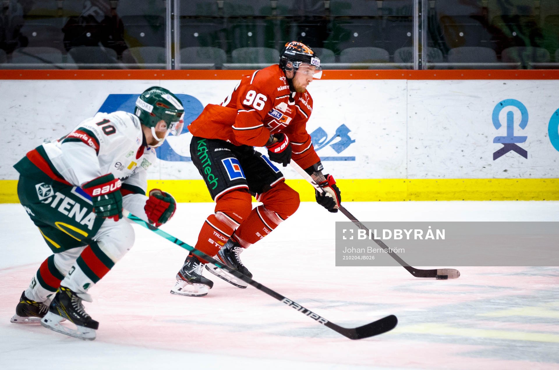 Frölundas Jens Olsson och Örebros Robin Kovacs
