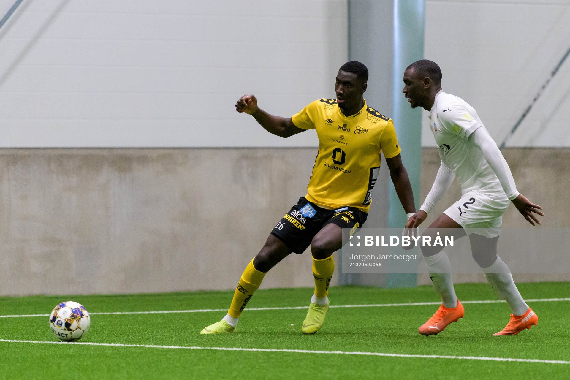 Elfsborgs Marokhy Ndione och Helsingborgs Ravy Tsouka-Dozi