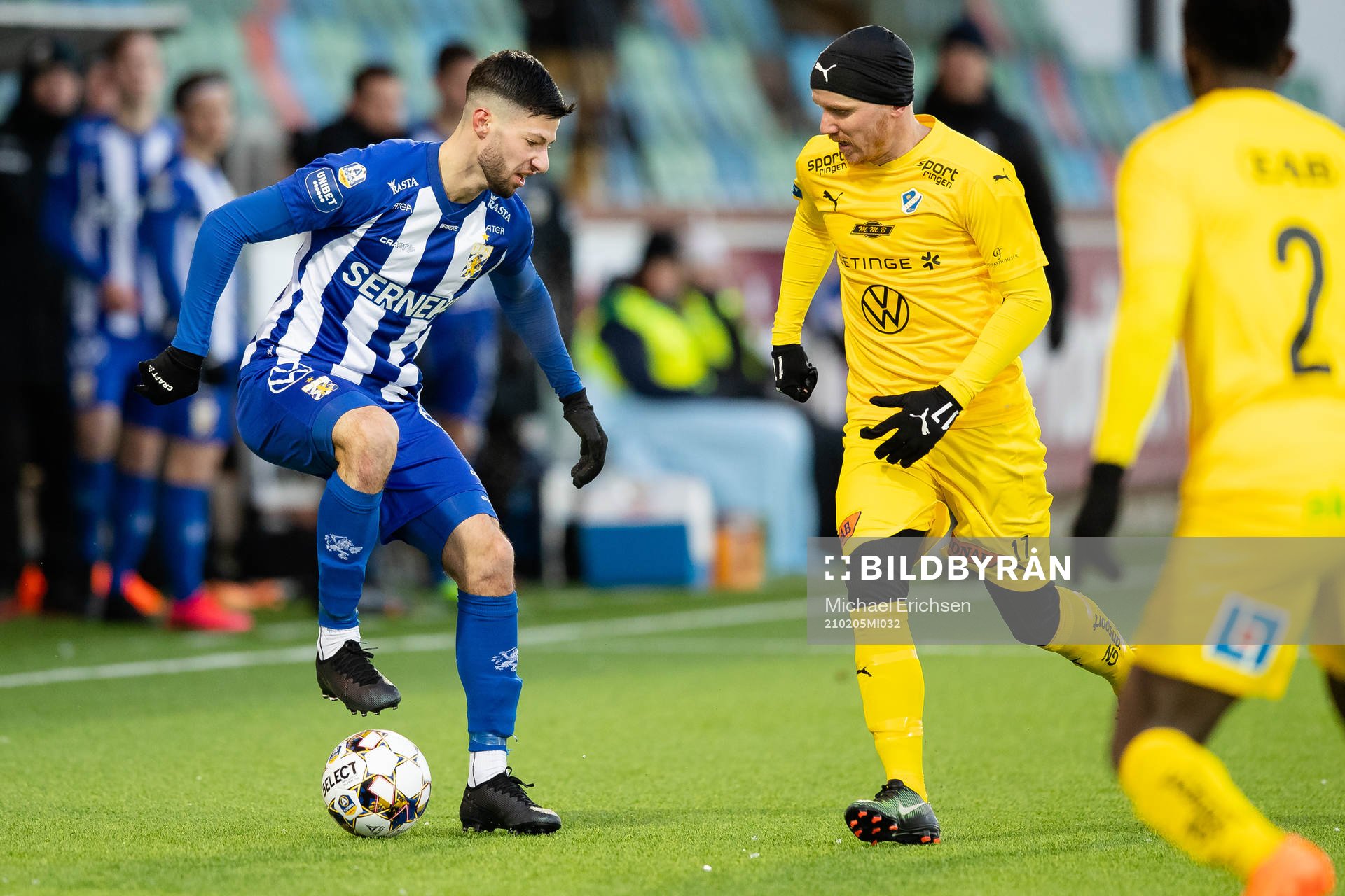 IFK Göteborgs Kevin Yakob och Halmstads Simon Lundevall