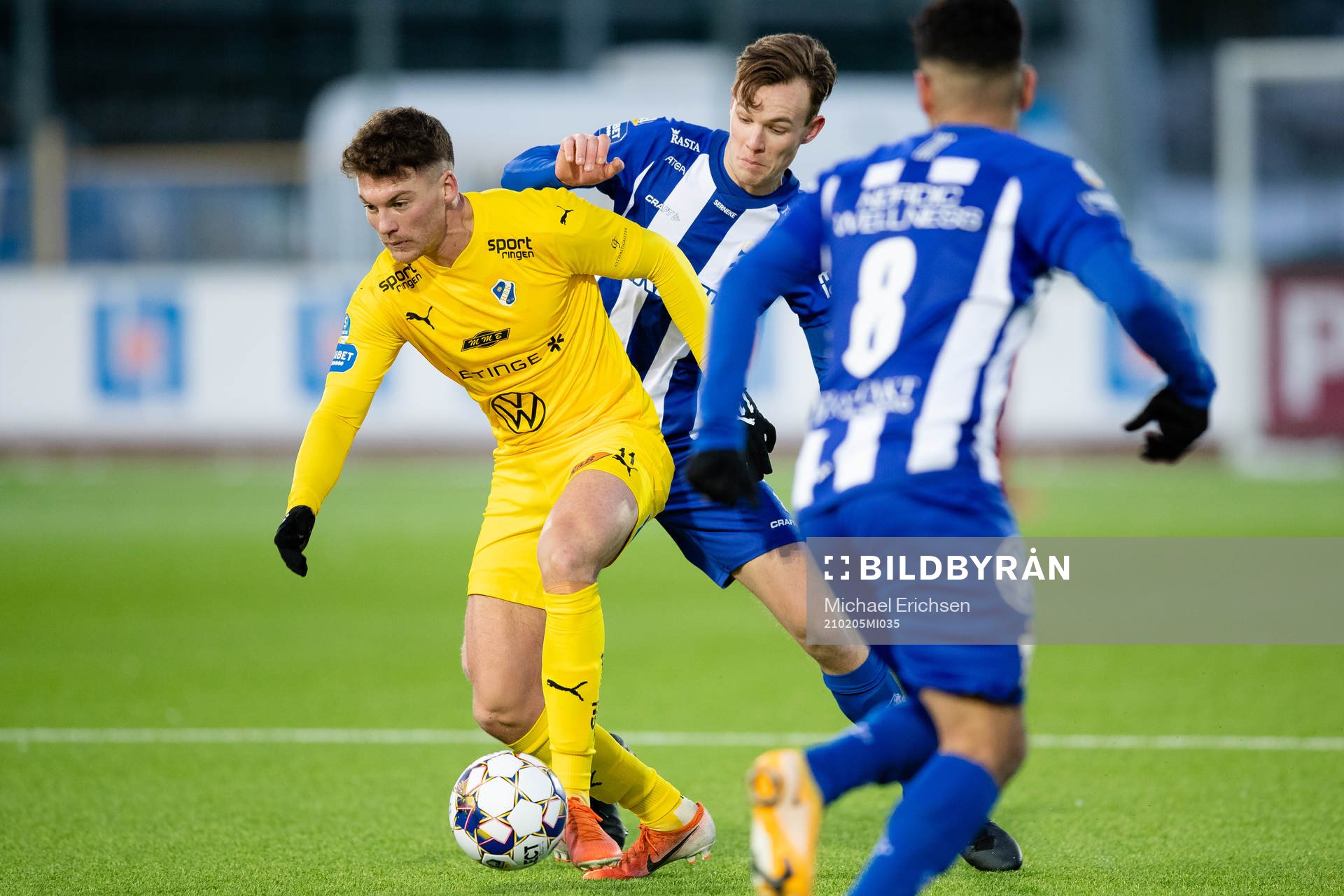 Halmstads Samuel Kroon och IFK Göteborgs Tim Van Assema