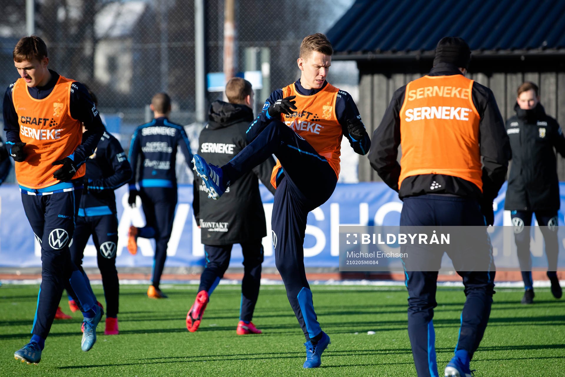 IFK Göteborgs Pontus Wernbloom värmer upp innan