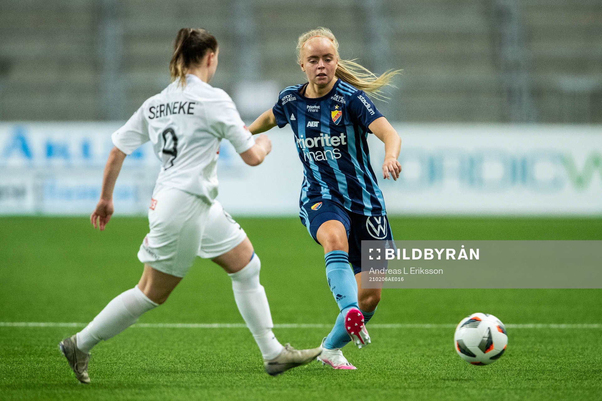 Brommapojkarnas Jennifer Sjösten och Djurgårdens Tilda