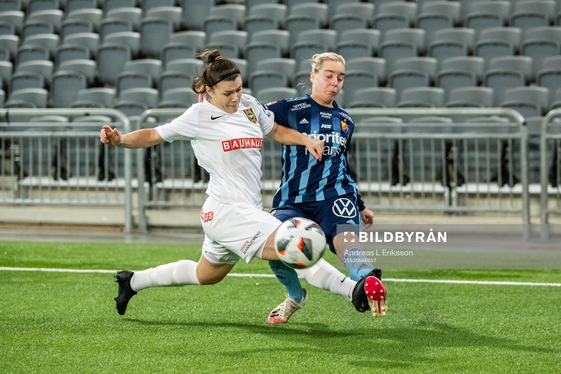 Brommapojkarnas Alexsandra Lobanova och Djurgårdens Fanny
