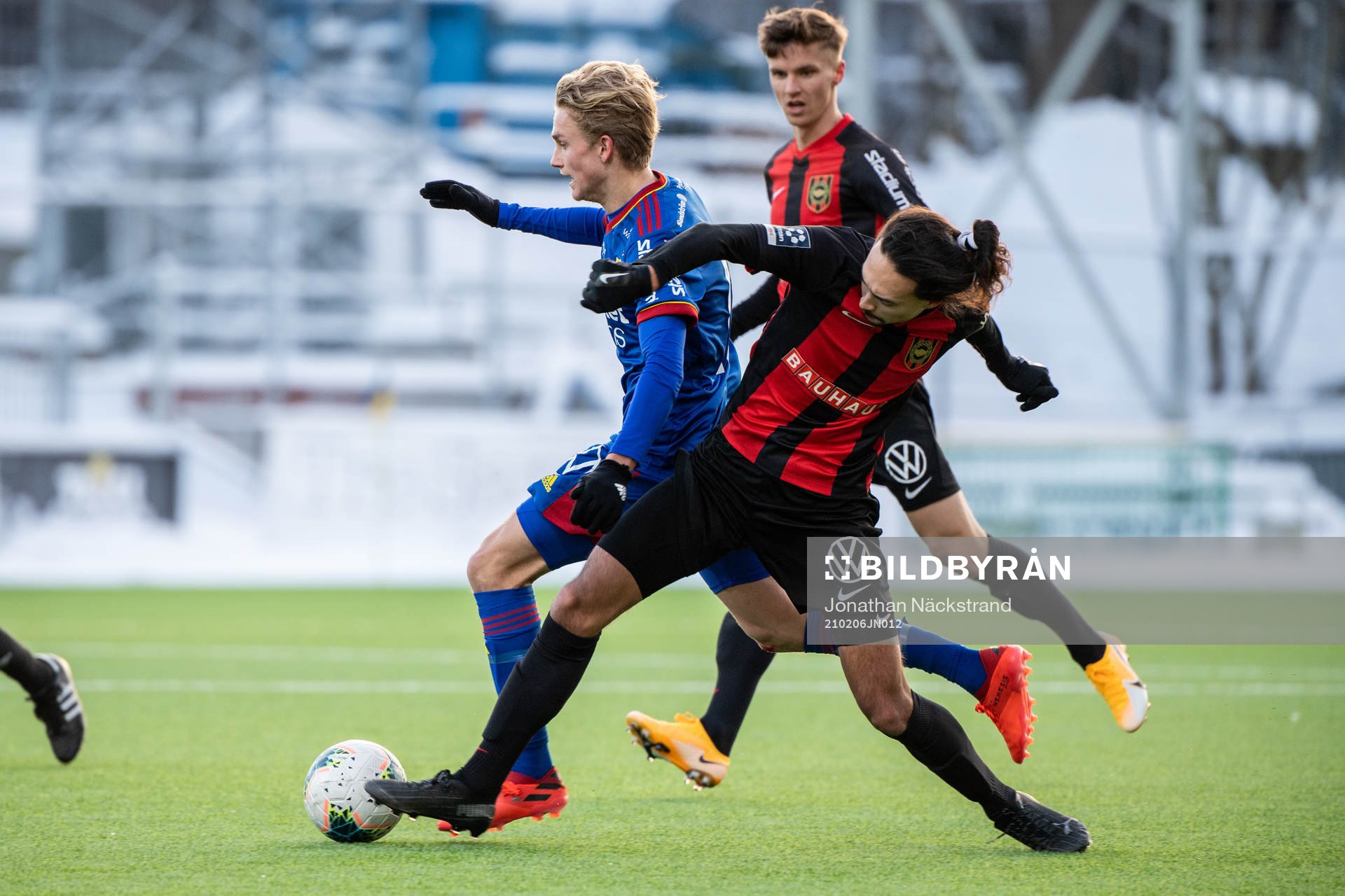Djurgårdens Axel Wallenborg och Brommapojkarnas Monir