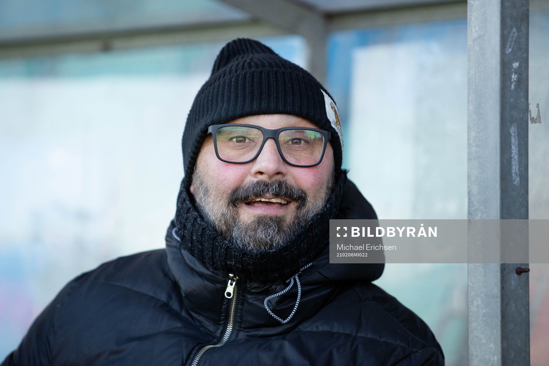 Utsiktens manager Bosko Orovic innan fotbollsmatchen i