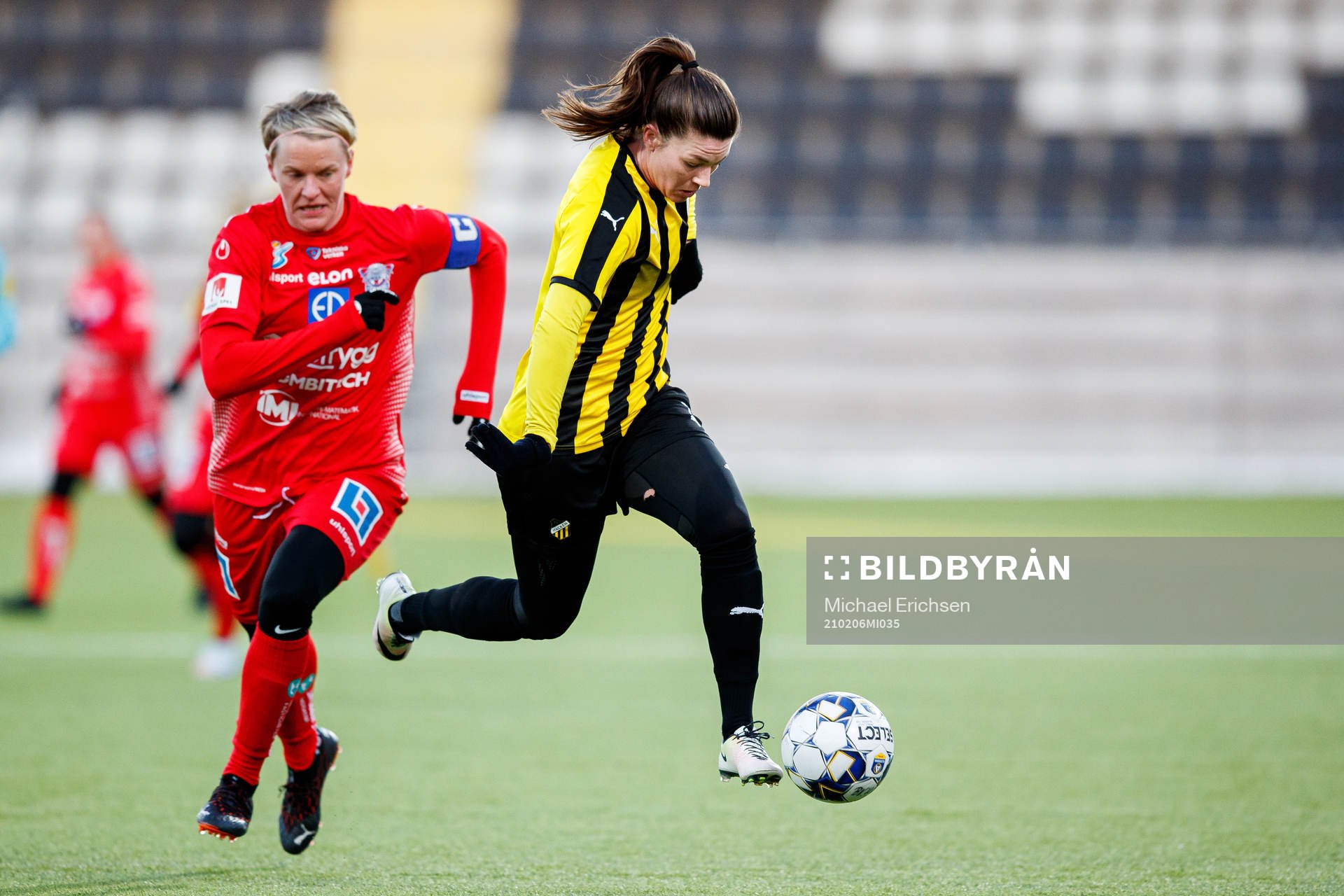 Linköpings Nilla Fischer och Häckens Pauline Hammarlund