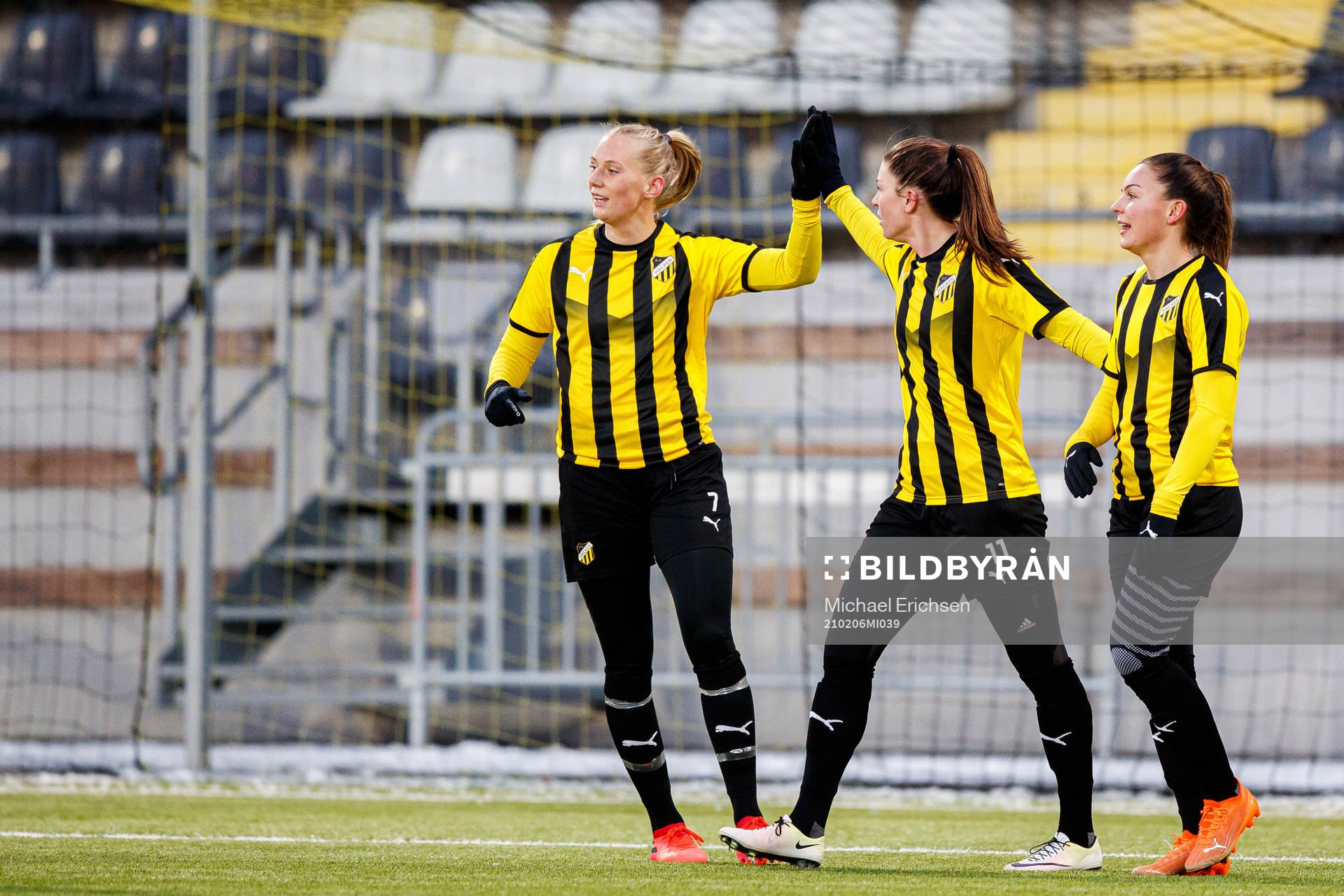 Häckens Stina Blackstenius , Pauline Hammarlund och