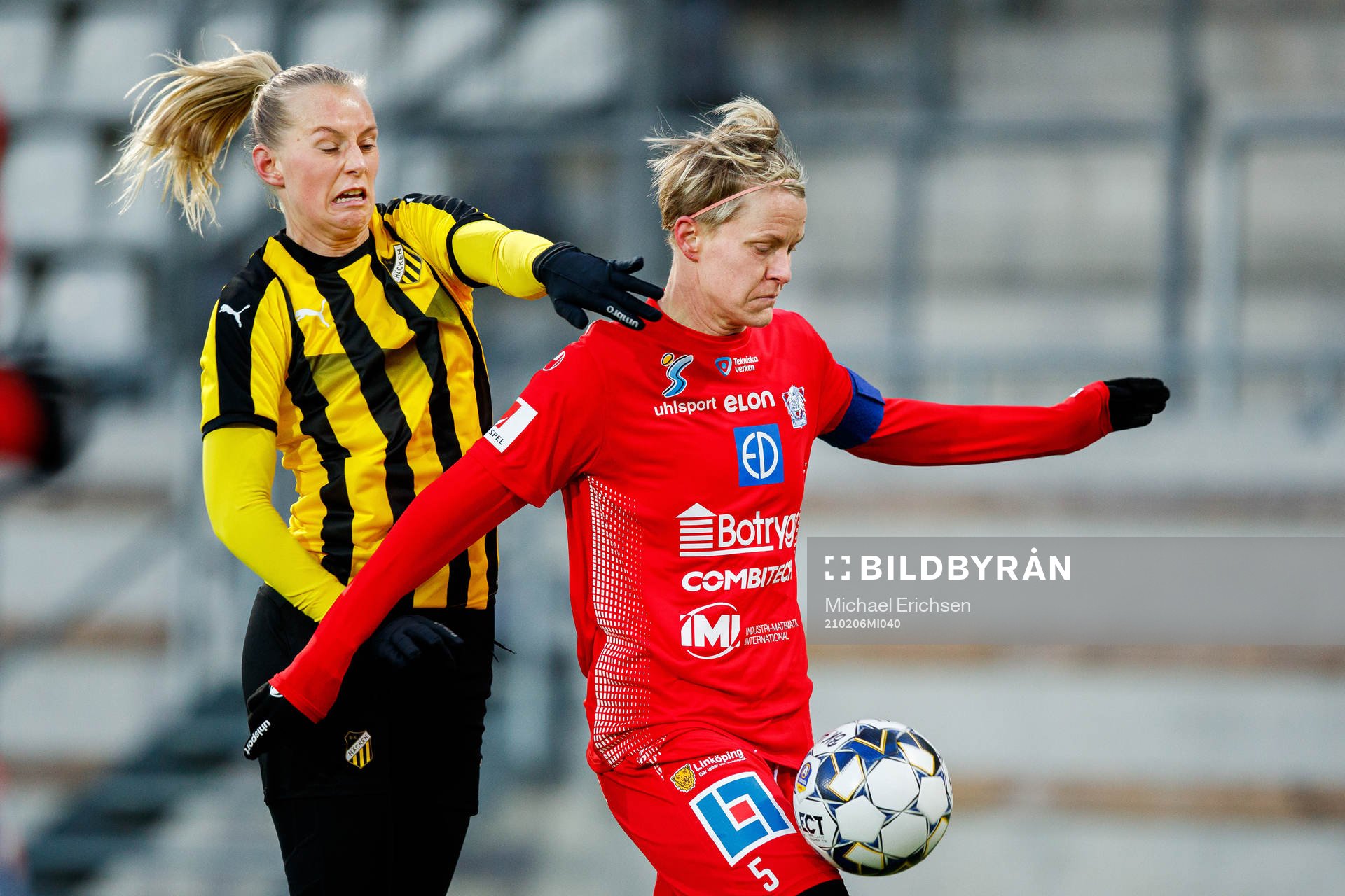 Häcken Stina Blackstenius och Linköpings Nilla Fischer