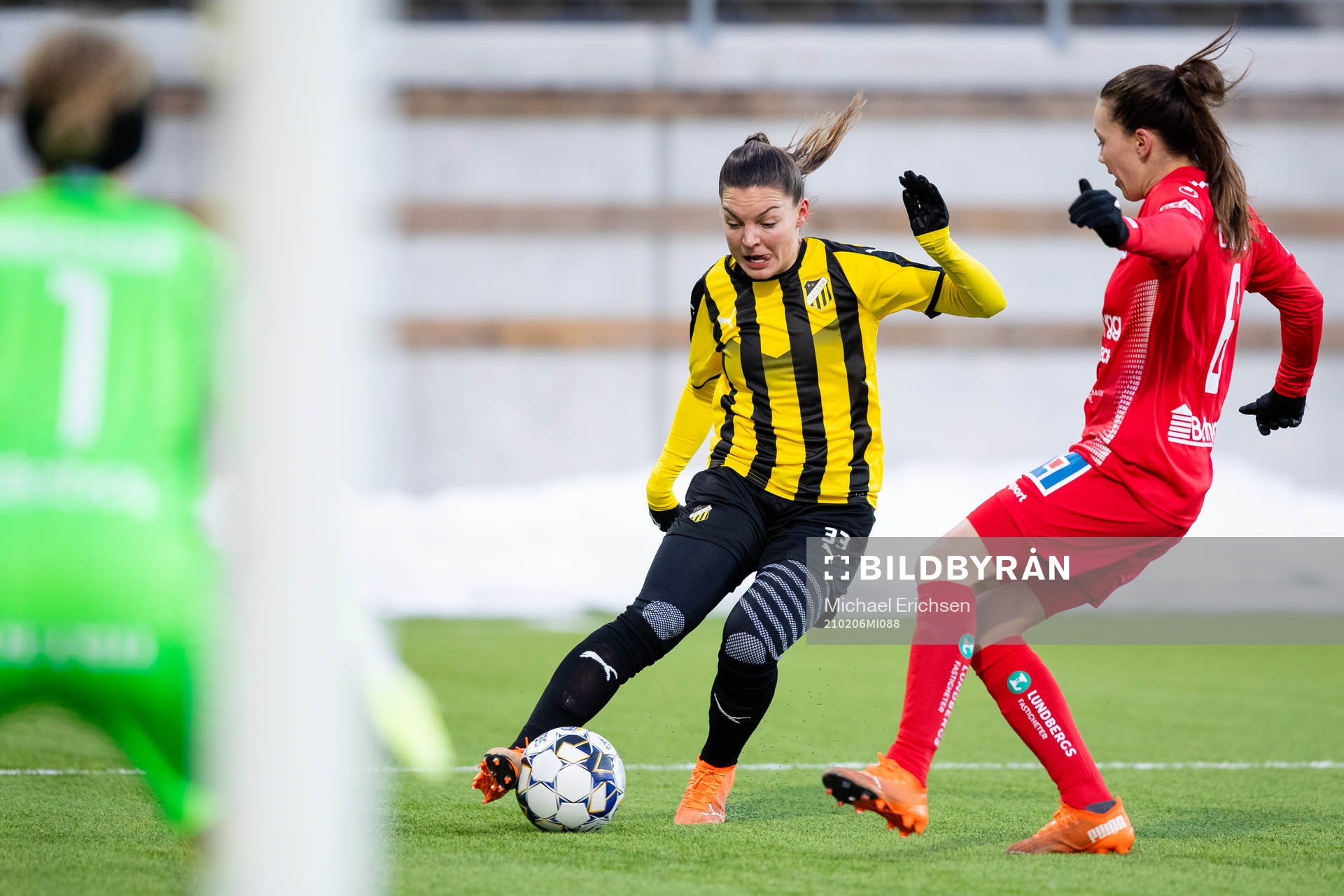 Häckens Johanna Rytting Kaneryd mot Linköpings Elin