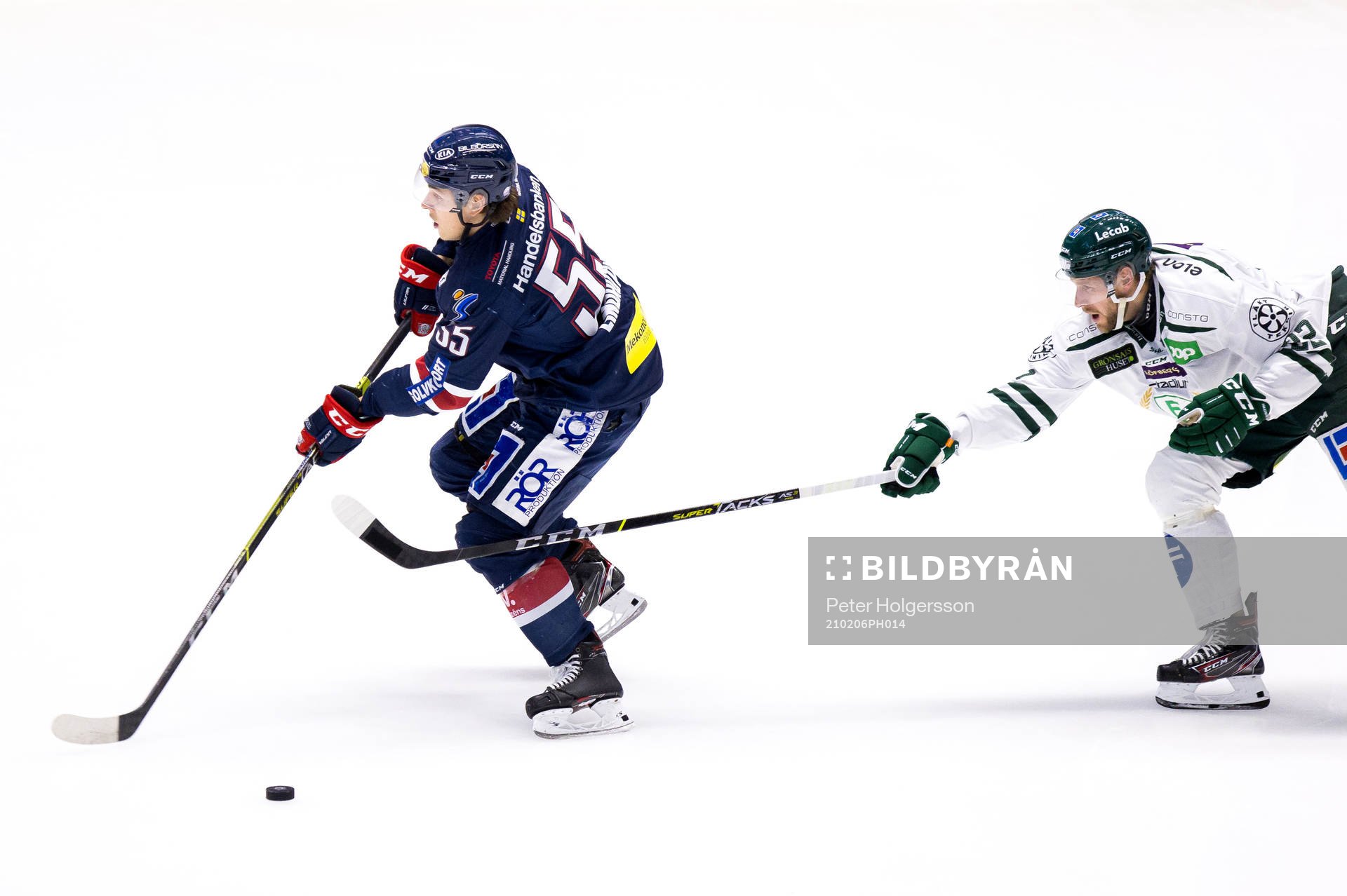 Linköpings Max Lindroth och Färjestads Per Åslund