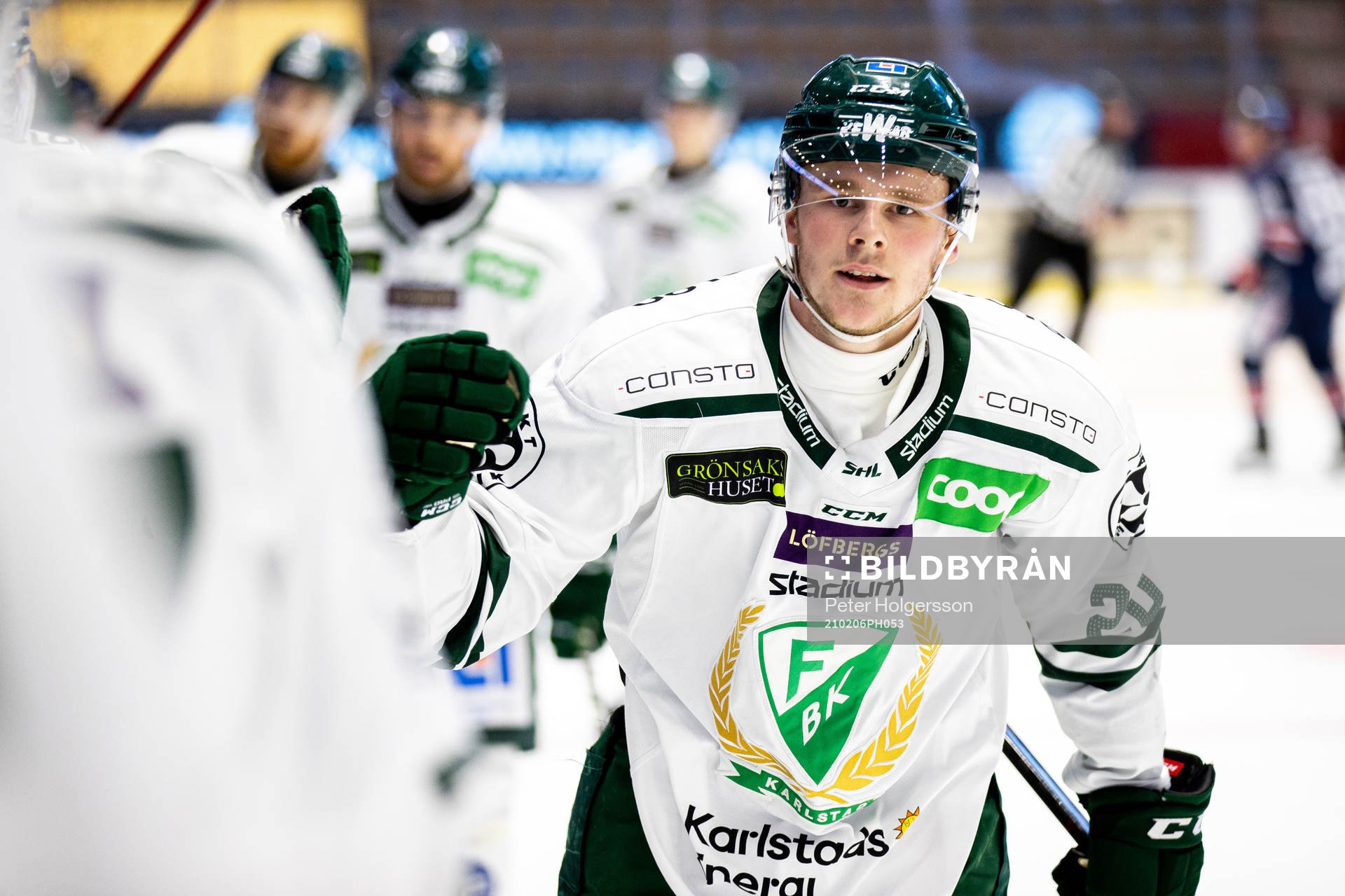 Färjestads Olle Lycksell  jublar