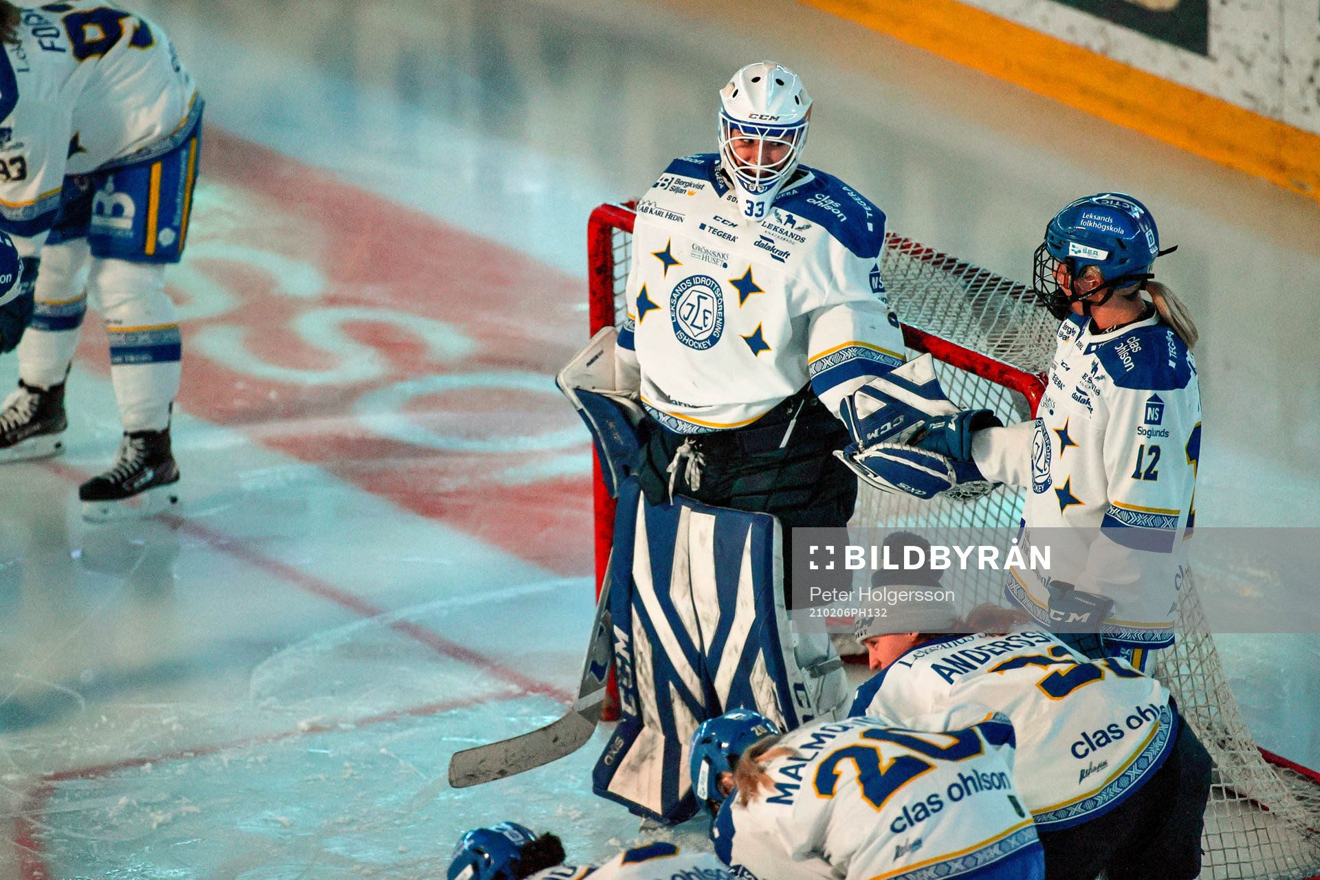 Leksands målvakt Amanda Johansson och Emelie Berlin