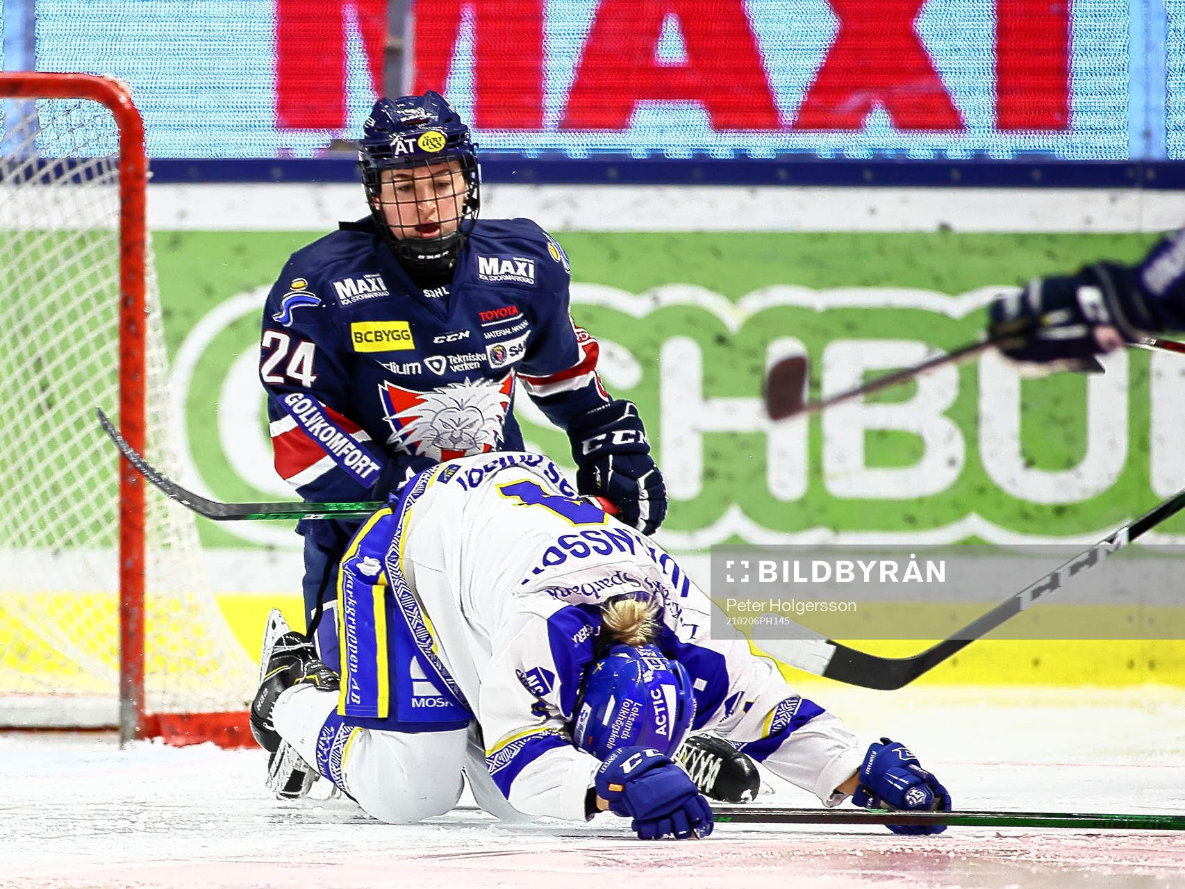 Linköpings Carly Bullock och Leksands Wilma Johansson