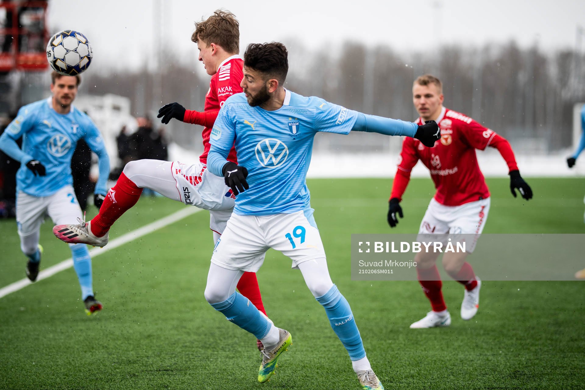 Kalmars Lukas Rhöse och Malmö FFs Erdal Rakip
