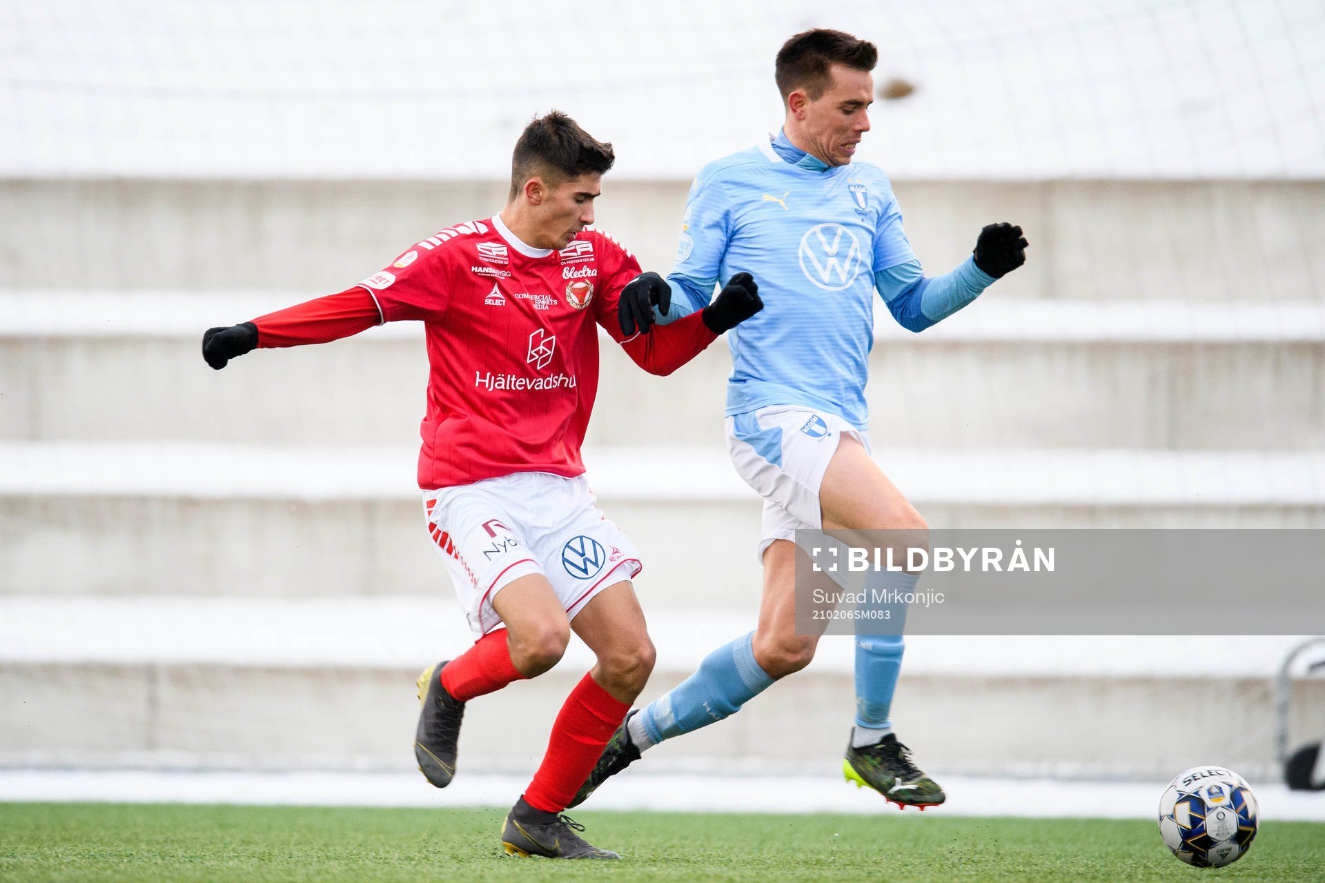 Kalmars Nils Fröling och Malmö FFs Jonas Knudsen