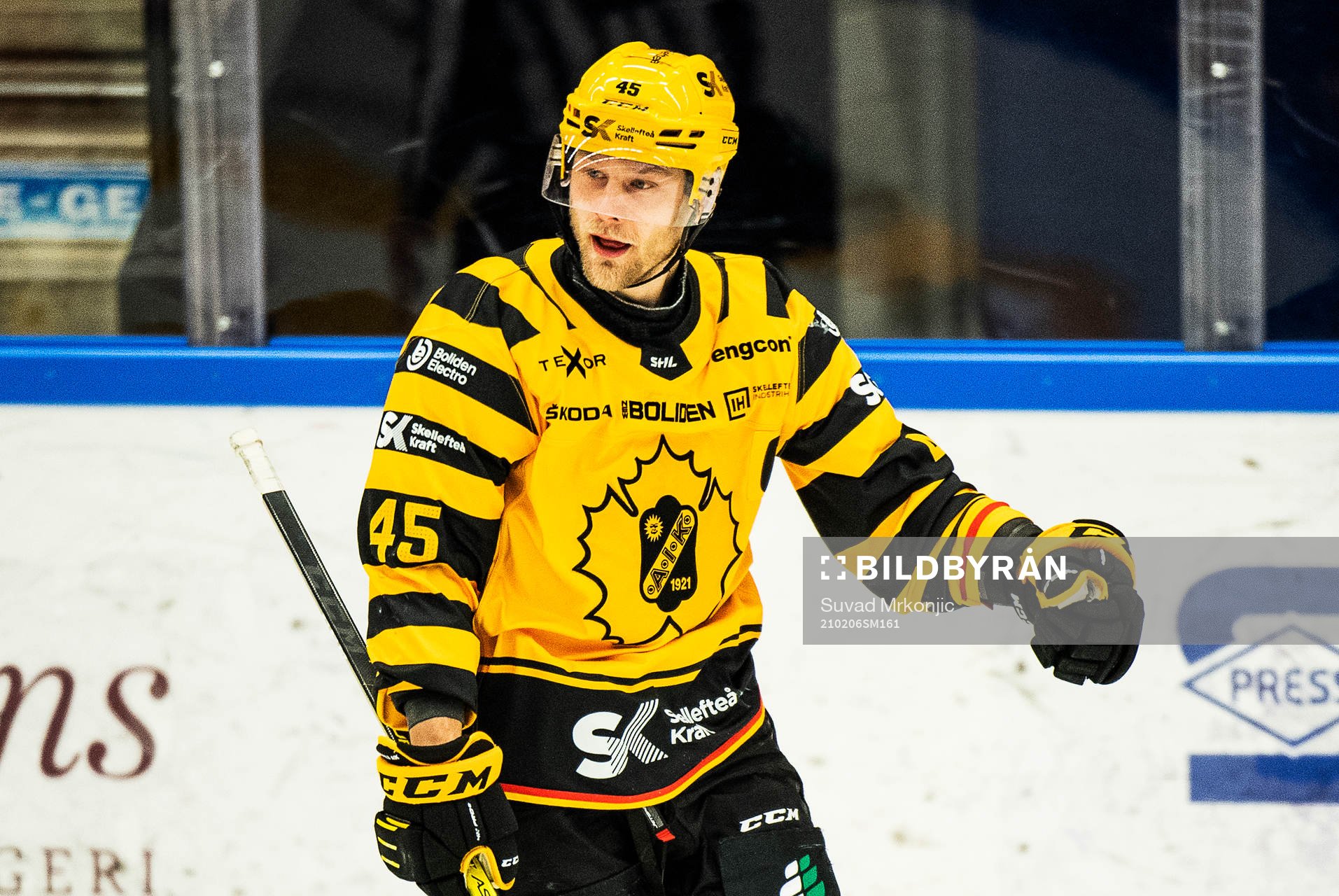 Skellefteås Oscar Möller jublar