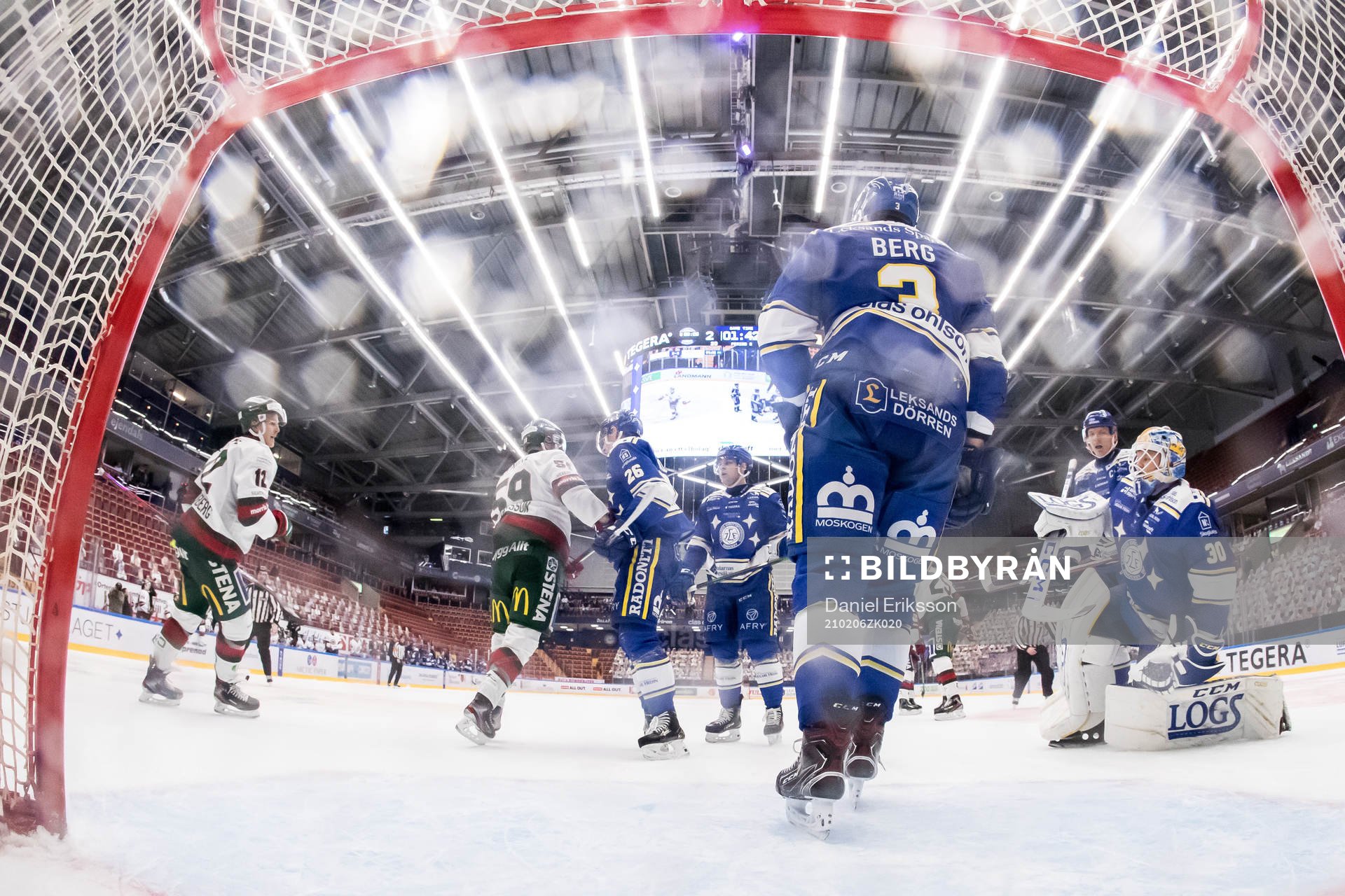 Leksands målvakt Janne Juvonen Leksands Patrik Norén och