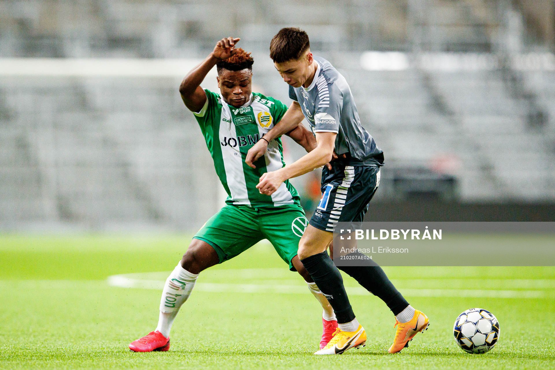 Hammarbys Akinkunmi Amoo och Brages Noa Williams
