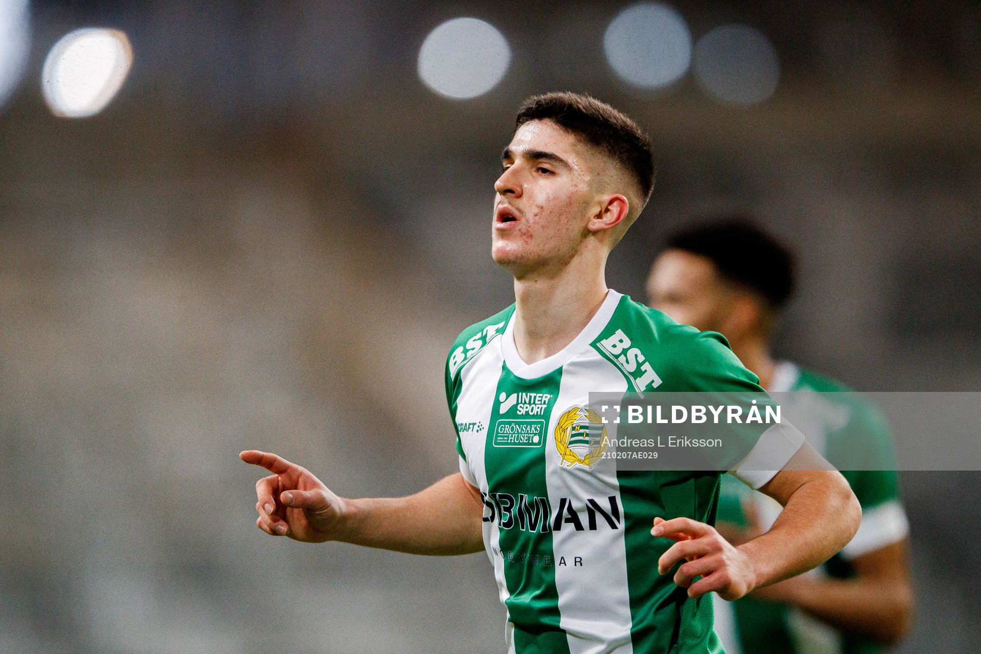 Hammarbys Mayckel Lahdo jublar efter 2-1 under fotbollsmatchen i träningsmatchen mellan Hammarby och Brage den 7 februari 2021 i Stockholm.