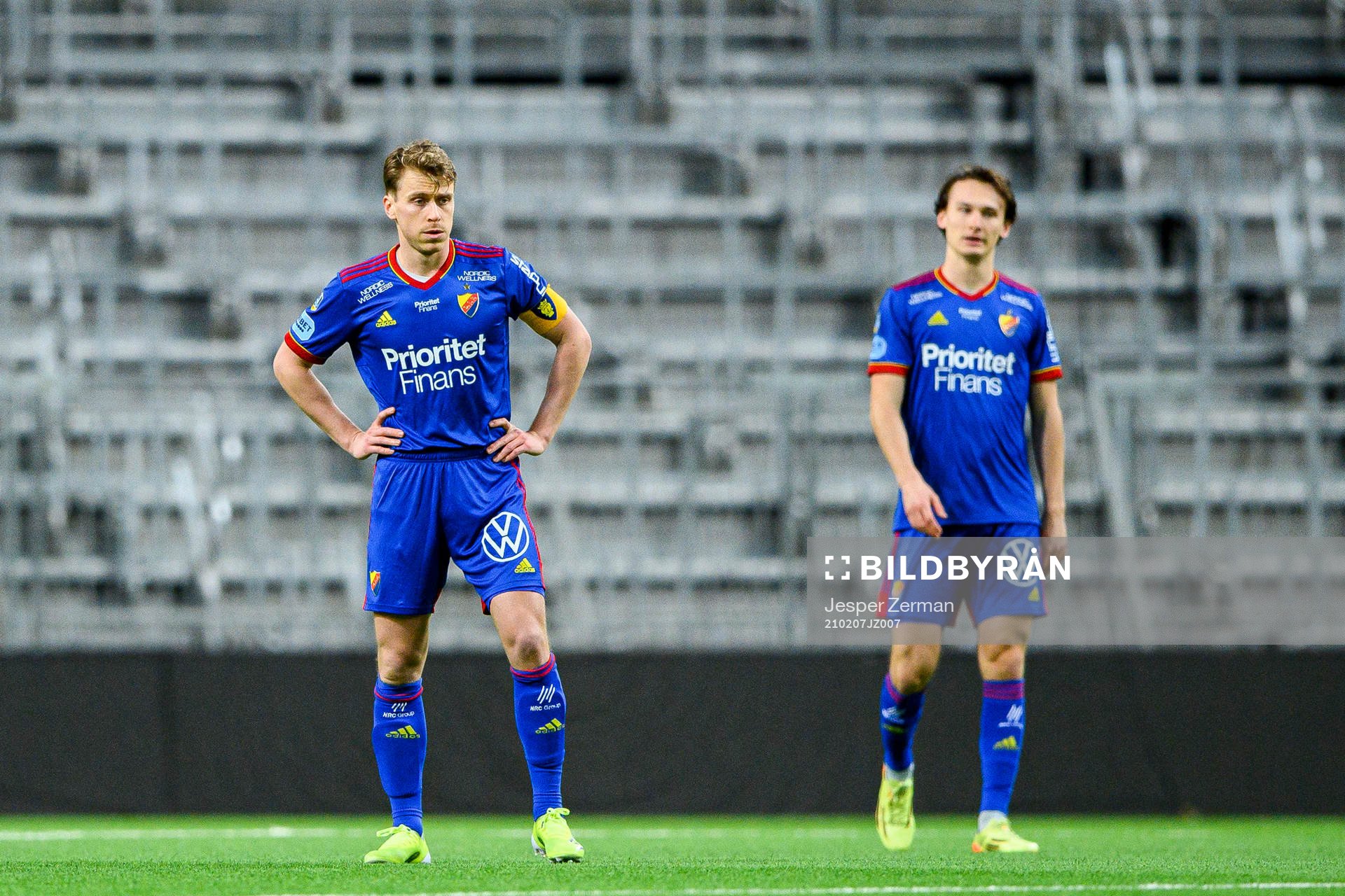 Djurgårdens Rasmus Schüller och Hjalmar Ekdal deppar