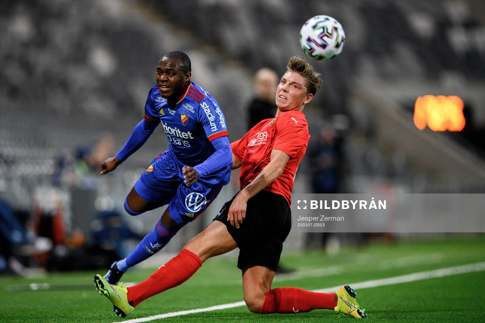 Djurgårdens Edward Chilufya och Vasalunds Anthony Wambani
