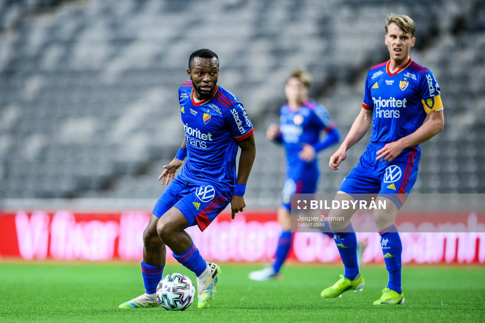 Djurgårdens Emmanuel Banda och Rasmus Schüller