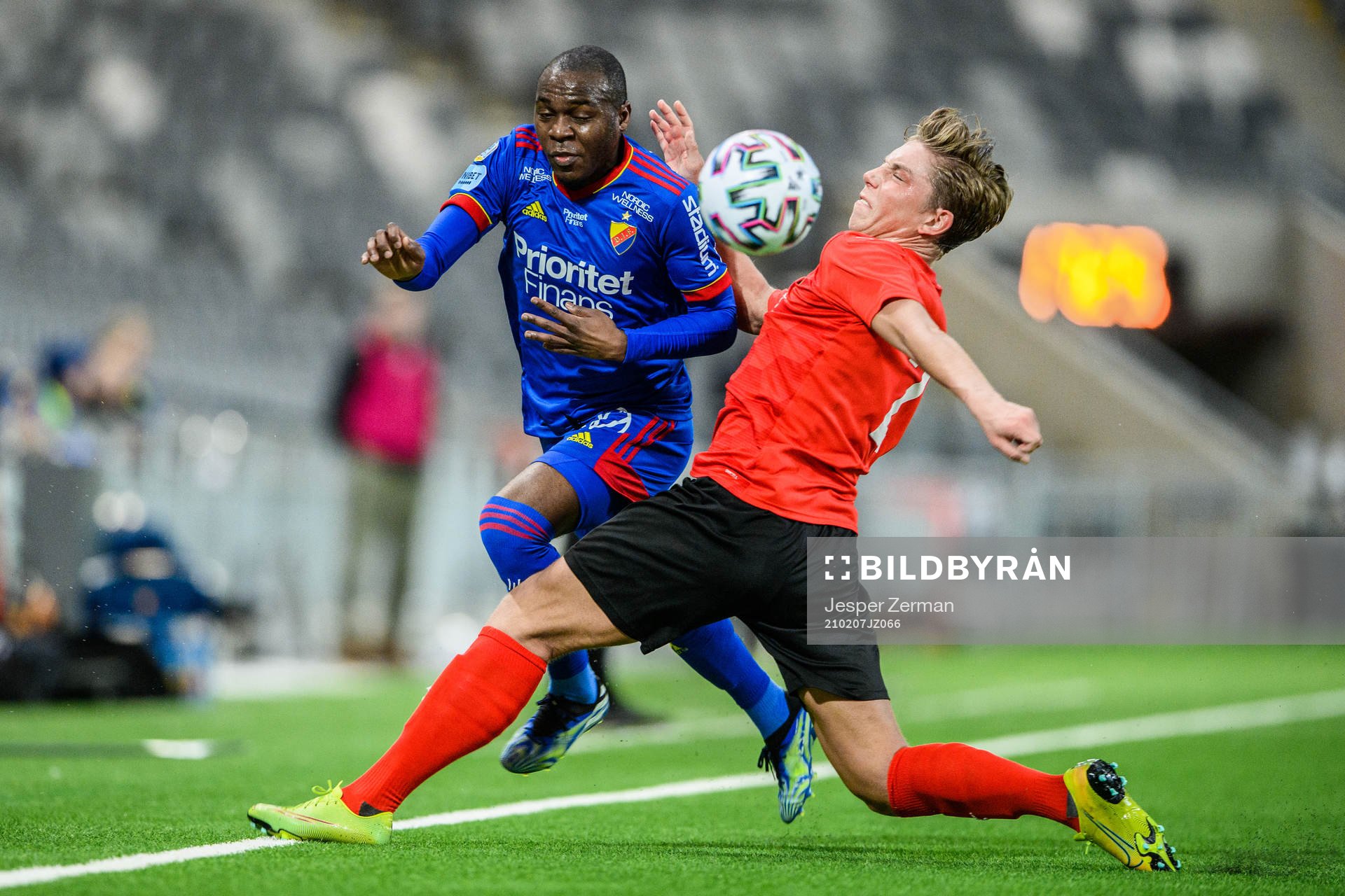 Djurgårdens Edward Chilufya och Vasalunds Frej Engberg