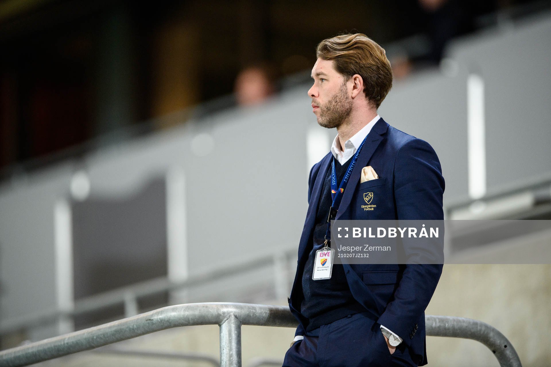 Djurgårdens pressansvarige Marcus Björling under träningsmatchen i fotboll mellan Djurgården och Vasalund den 7 februari 2021 i Stockholm. 
